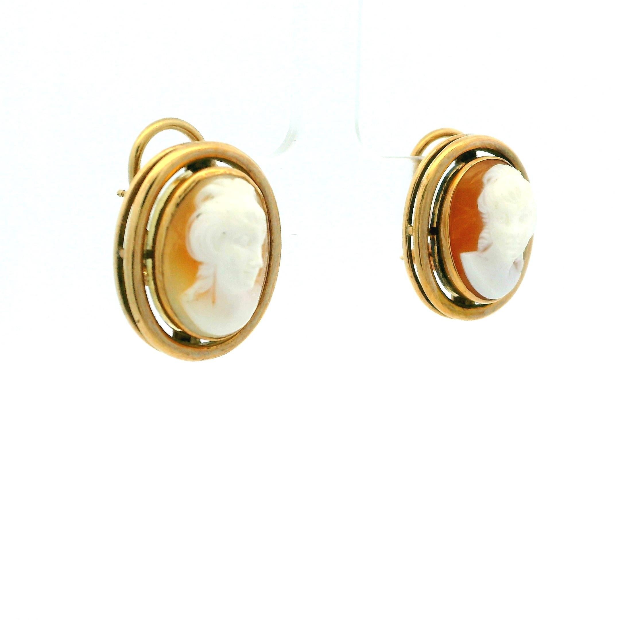 Art Déco Cammei italiani vittoriani 14K in corallo bianco 9,45 Gr 1 x 0,6 pollici in vendita