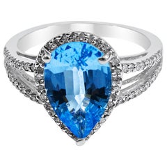 14k Vintage Blue Topaz and Diamond Ladies Ring. 14k Vintage Blue Topaz and Diamond Ladies Ring.