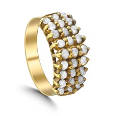 14 Karat Vintage Diamond Ring Pyramid