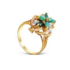 14 Karat Vintage Emerald and Diamond Ladies Ring