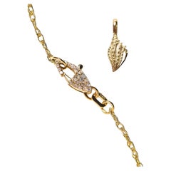 Chaîne collier clip en or jaune 14 carats avec coquillages de mer par série de onze