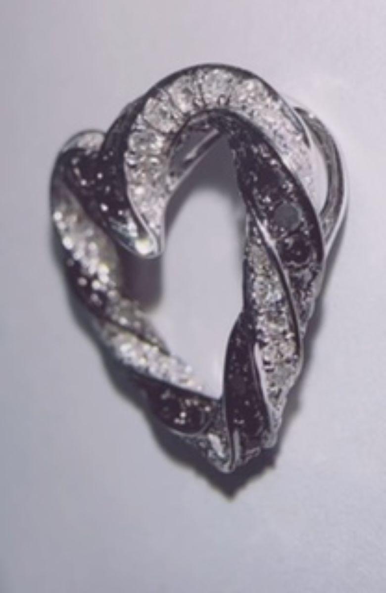 Contemporaneo Ciondolo bianco e nero con diamante Whiting 14K W in vendita
