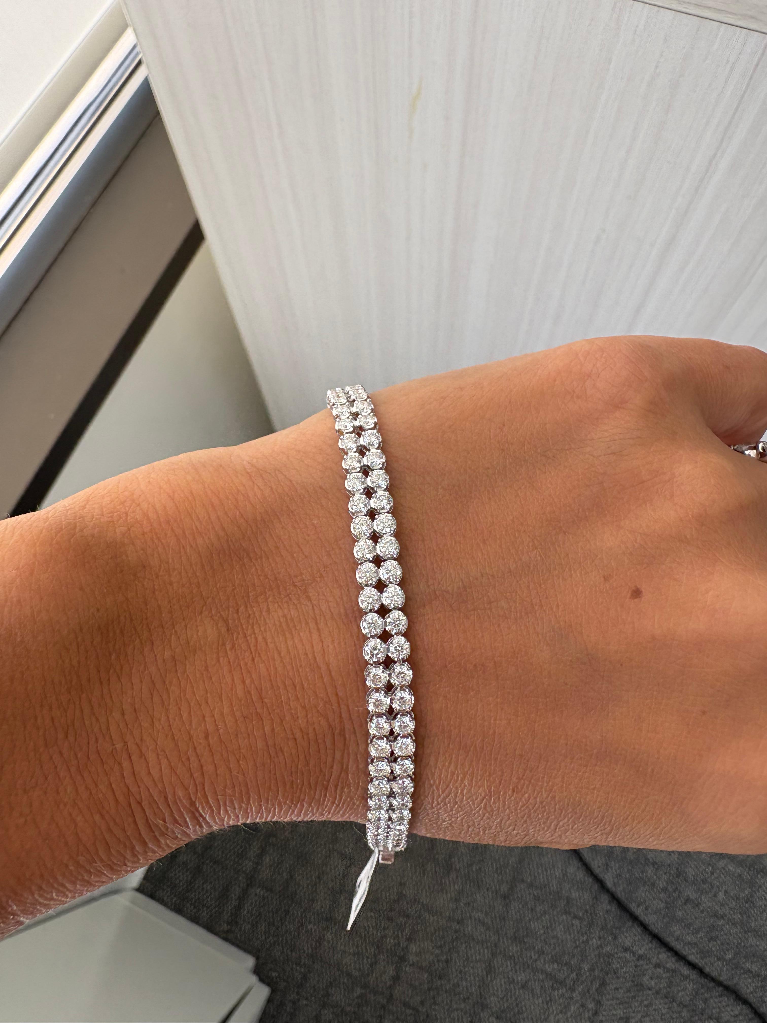 Taille ronde 14K WG DIAMANT 2-ROW TENNIS BRACELET 5.75 cttw en vente