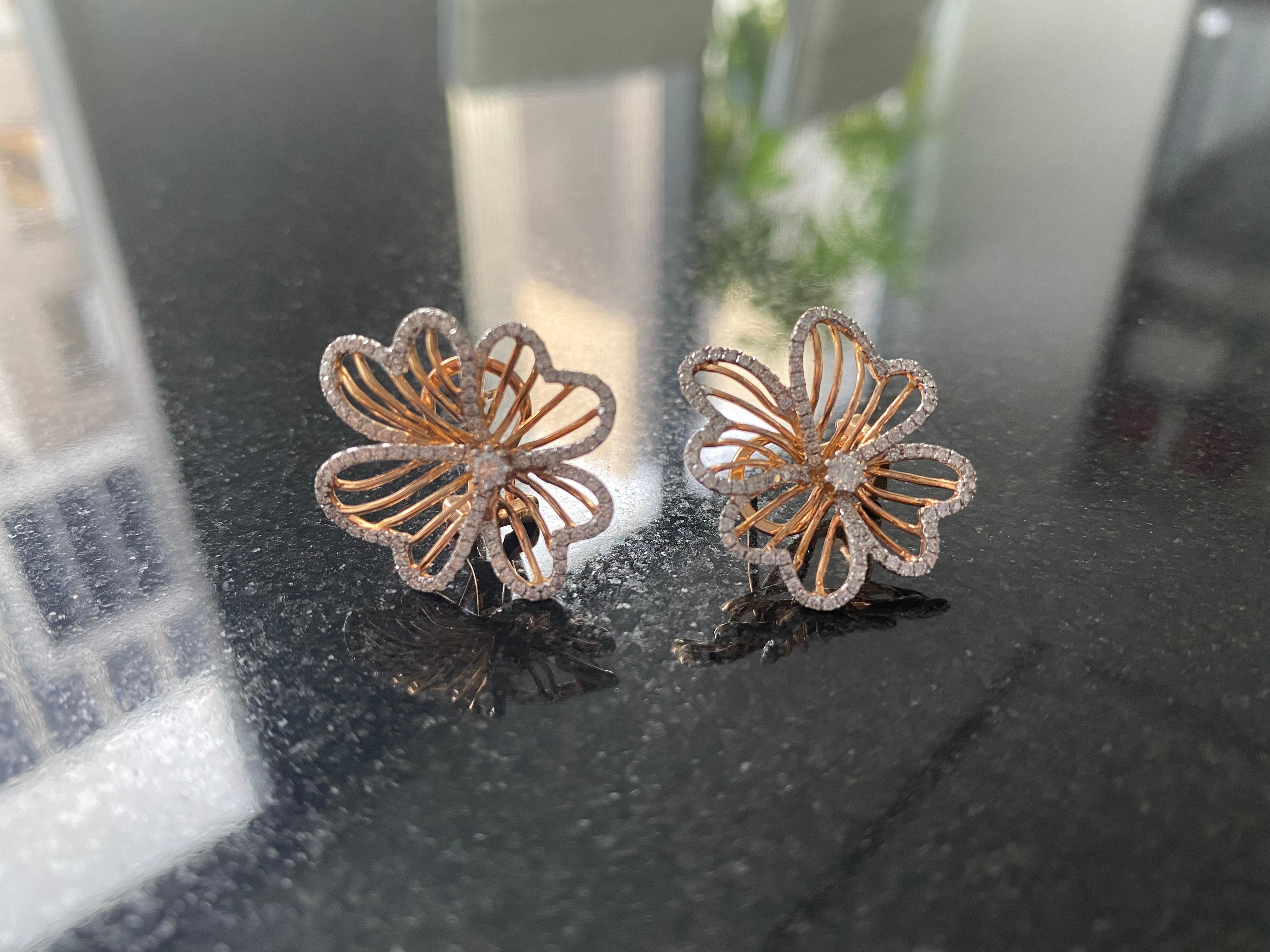 14 Karat White and Rose Gold Diamond Flower Earrings For Sale 1