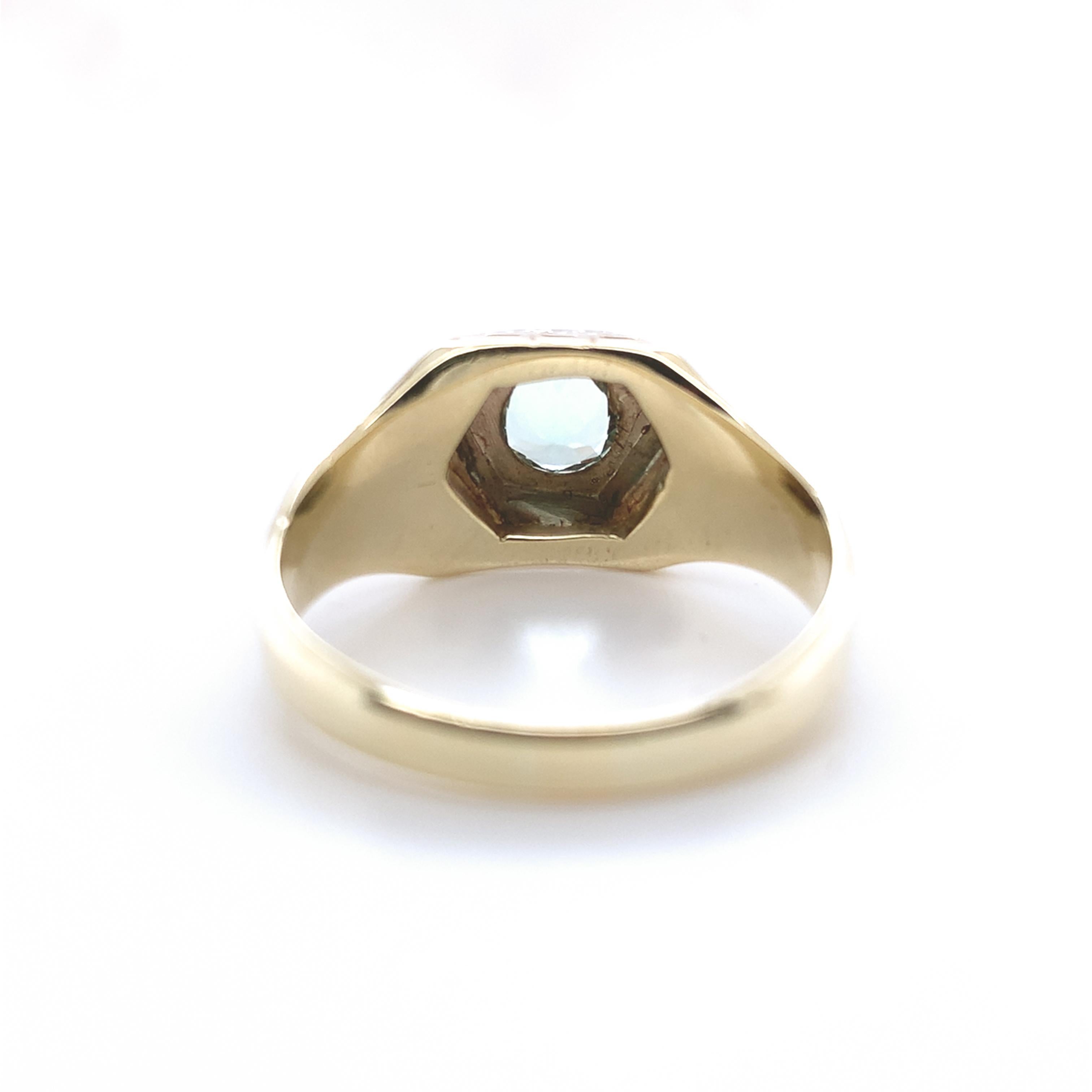 Anillo para hombre de oro blanco y amarillo de 14 quilates con turmalina de 0,68 ct  Grabado a mano Tamaño 9,75 en Bueno estado para la venta en Big Bend, WI
