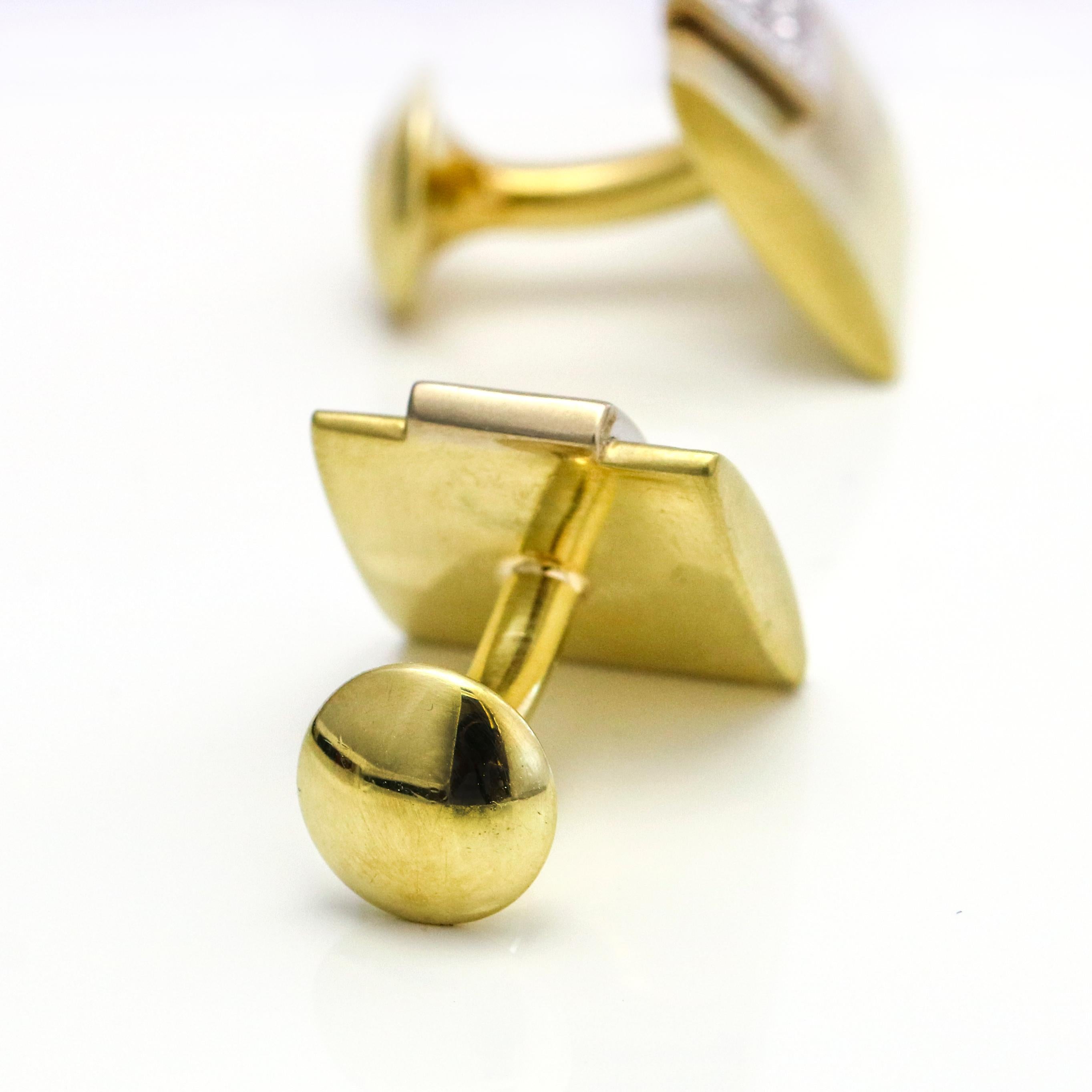 14 Karat White and Yellow Gold Diamond Square Cufflinks In Good Condition For Sale In Fort Lauderdale, FL