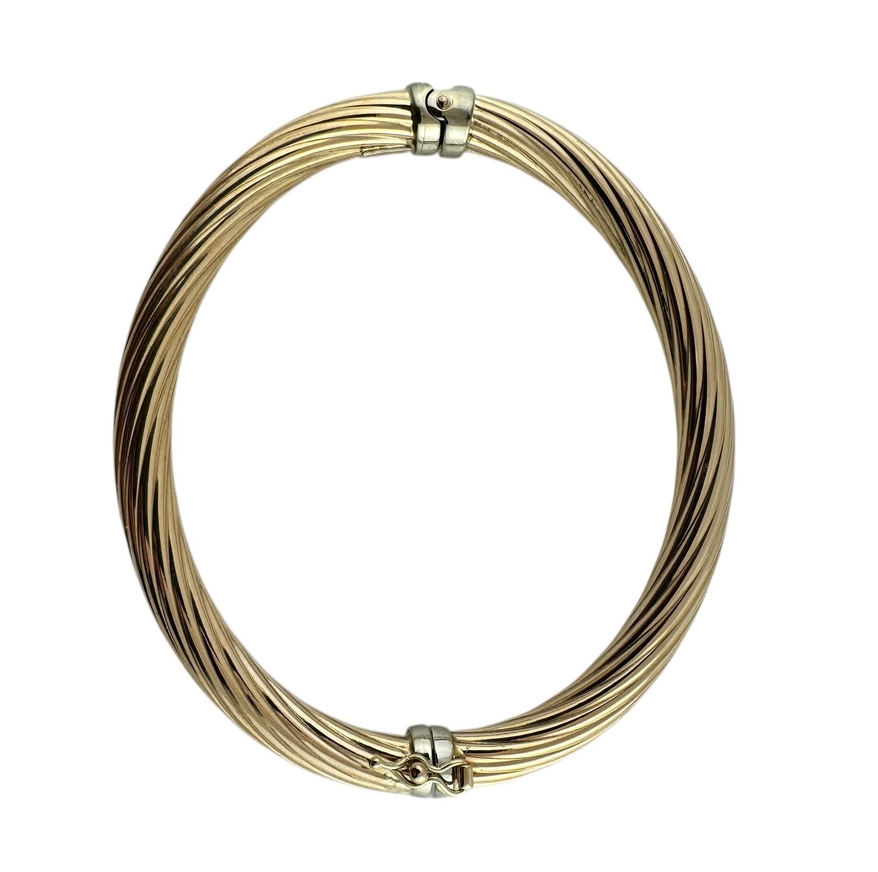 Bracelet jonc torsadé ovale en or blanc et jaune 14 carats #20421 en vente 3