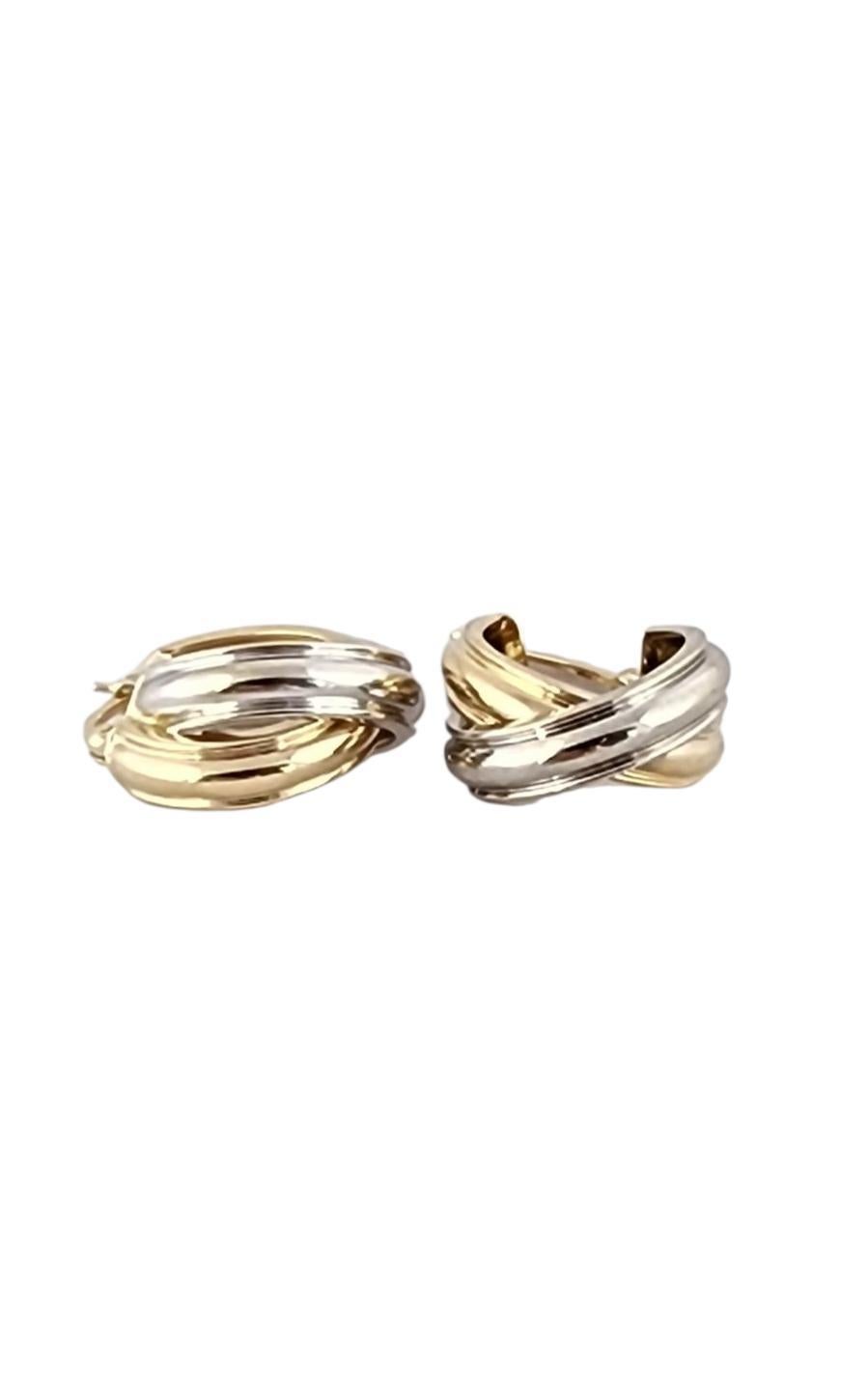 Orecchini a cerchio a due toni in oro 14k

Questi delicati orecchini a cerchio in oro 14K bicolore apportano una variazione alla tua collezione di gioielli. Abbinali a qualsiasi vestito per elevare il tuo look!

Marchio di garanzia: 14K