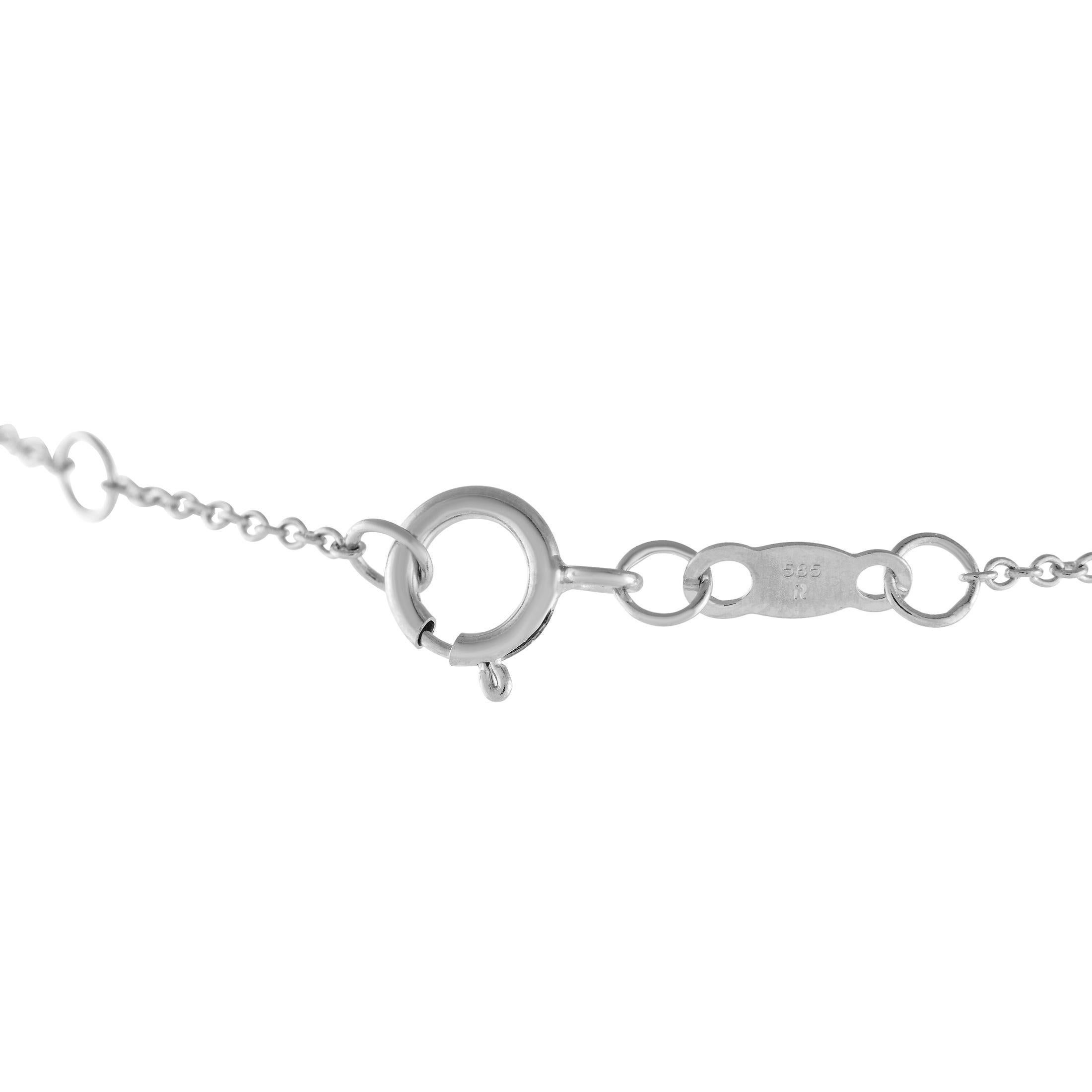 Round Cut 14K White Gold 0.10ct Diamond Heart Bracelet For Sale