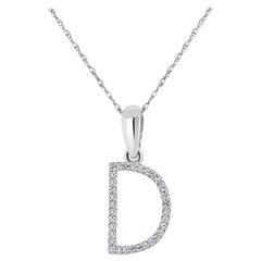 Ciondolo in oro bianco 14K con diamante iniziale D da 0,10 carati per lei