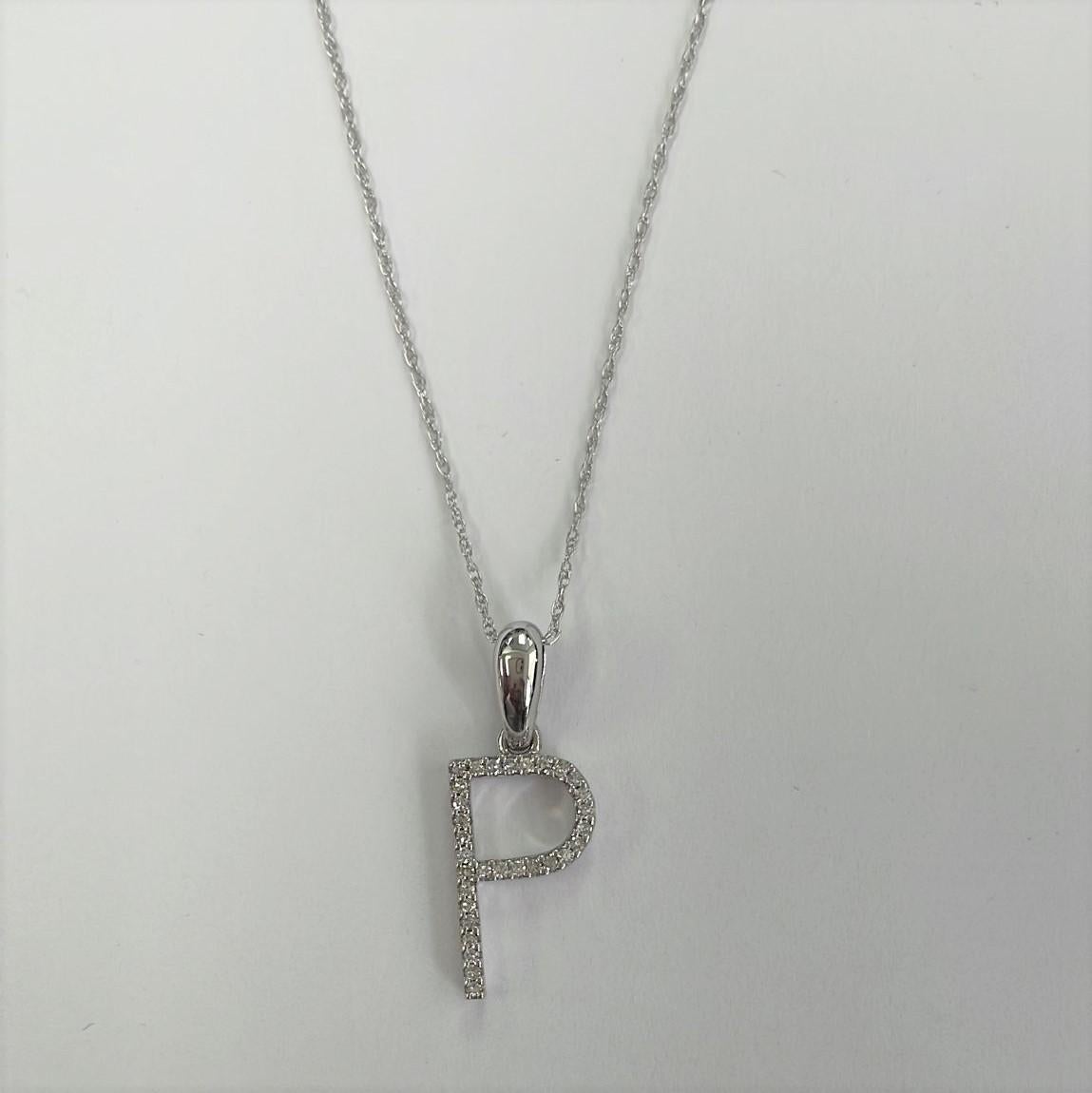 Taille baguette Pendentif initial P en or blanc 14 carats avec diamants de 0,10 carat pour elle en vente