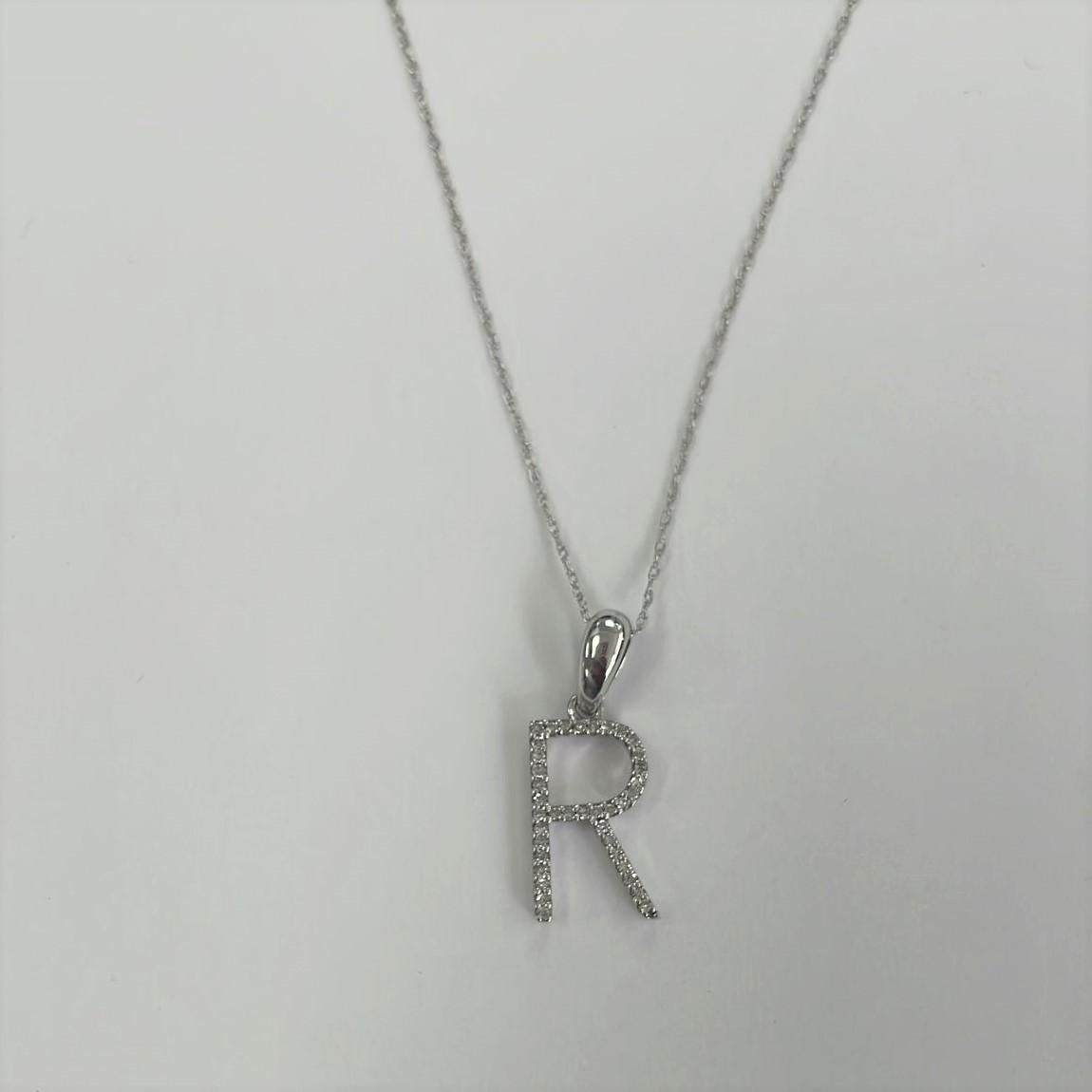 Taille baguette Pendentif en or blanc 14 carats avec diamants de 0,10 carat, initial R, pour elle en vente