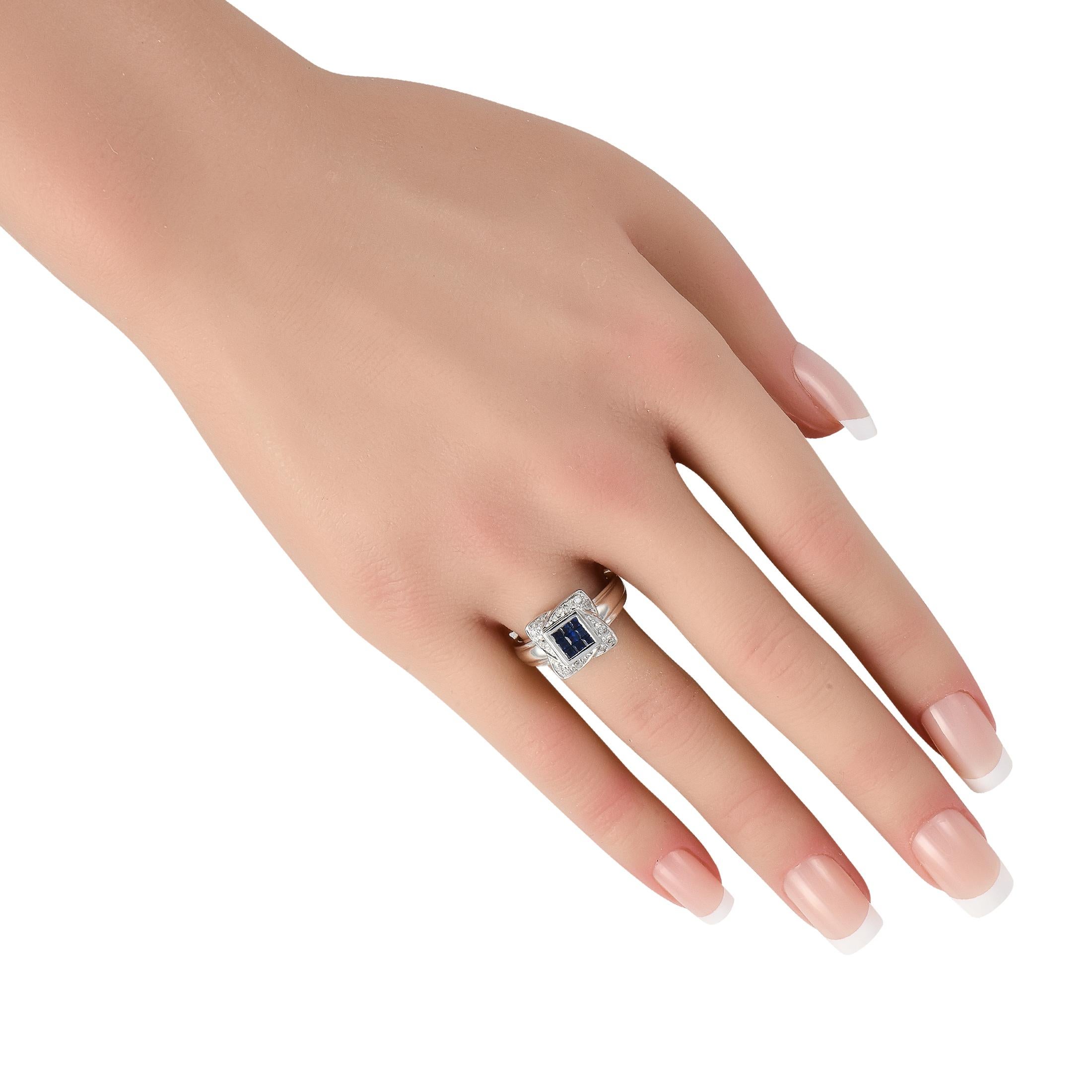 Round Cut 14K White Gold 0.15ct Diamond and Sapphire Ring MF28-120324 For Sale