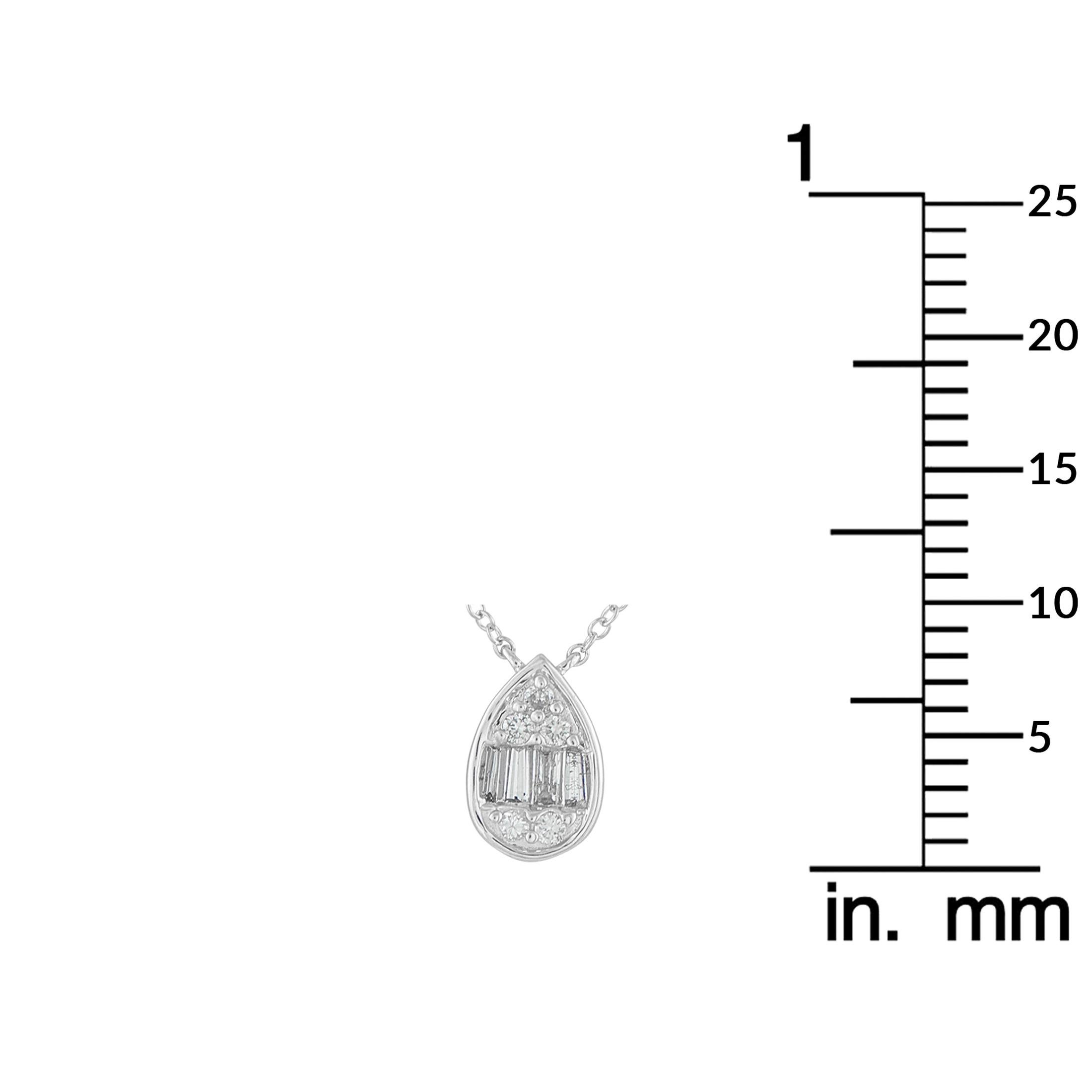 14K White Gold 0.20ct Diamond Necklace PN16830-W In condizioni Nuovo in vendita a Southampton, PA