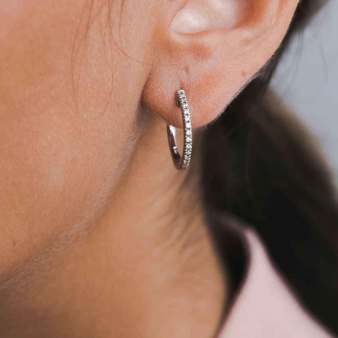 midi ear piercing