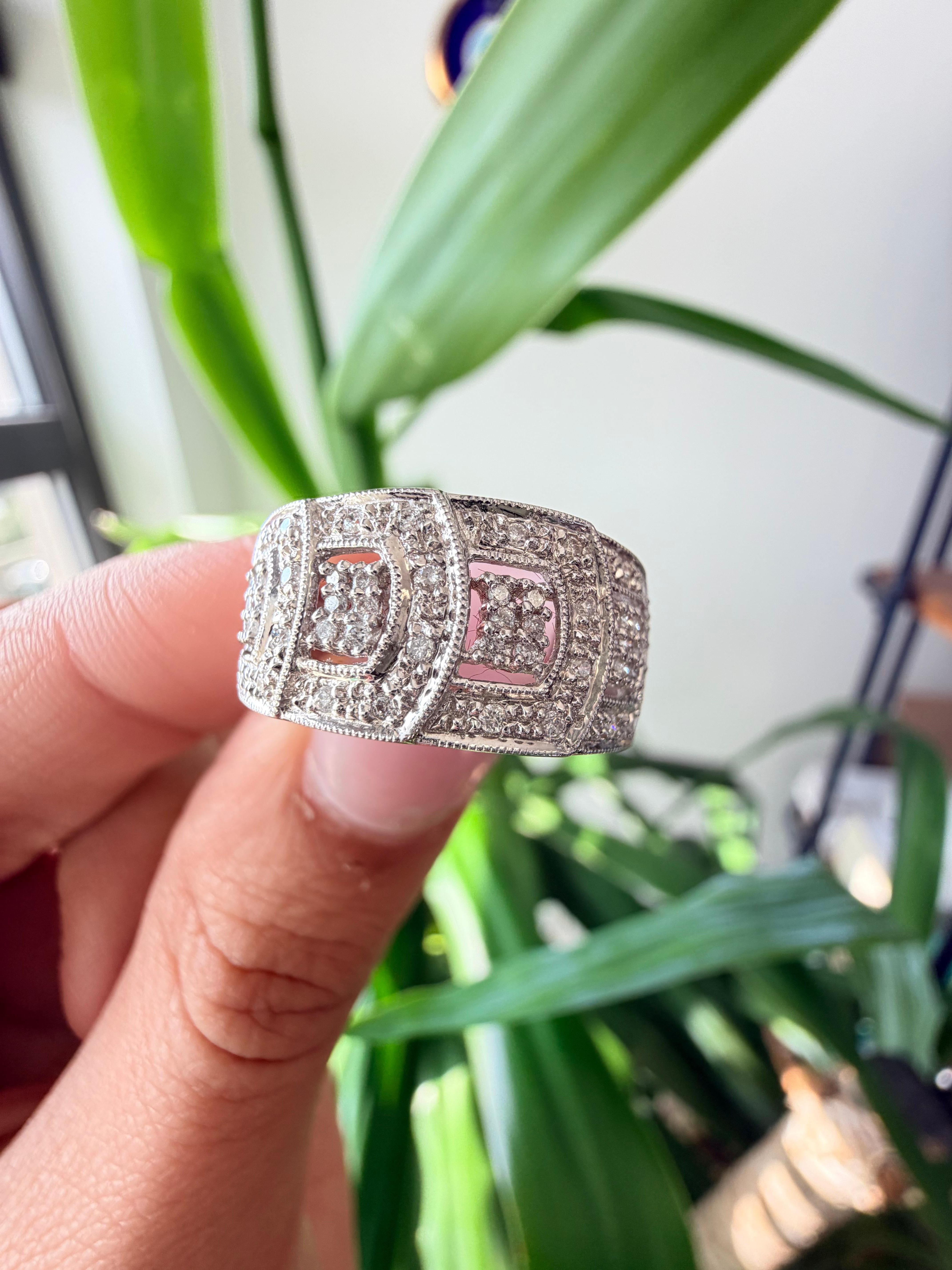 Fascia di diamanti tondi e brillanti in oro bianco 14K da 0,28 CTW 3