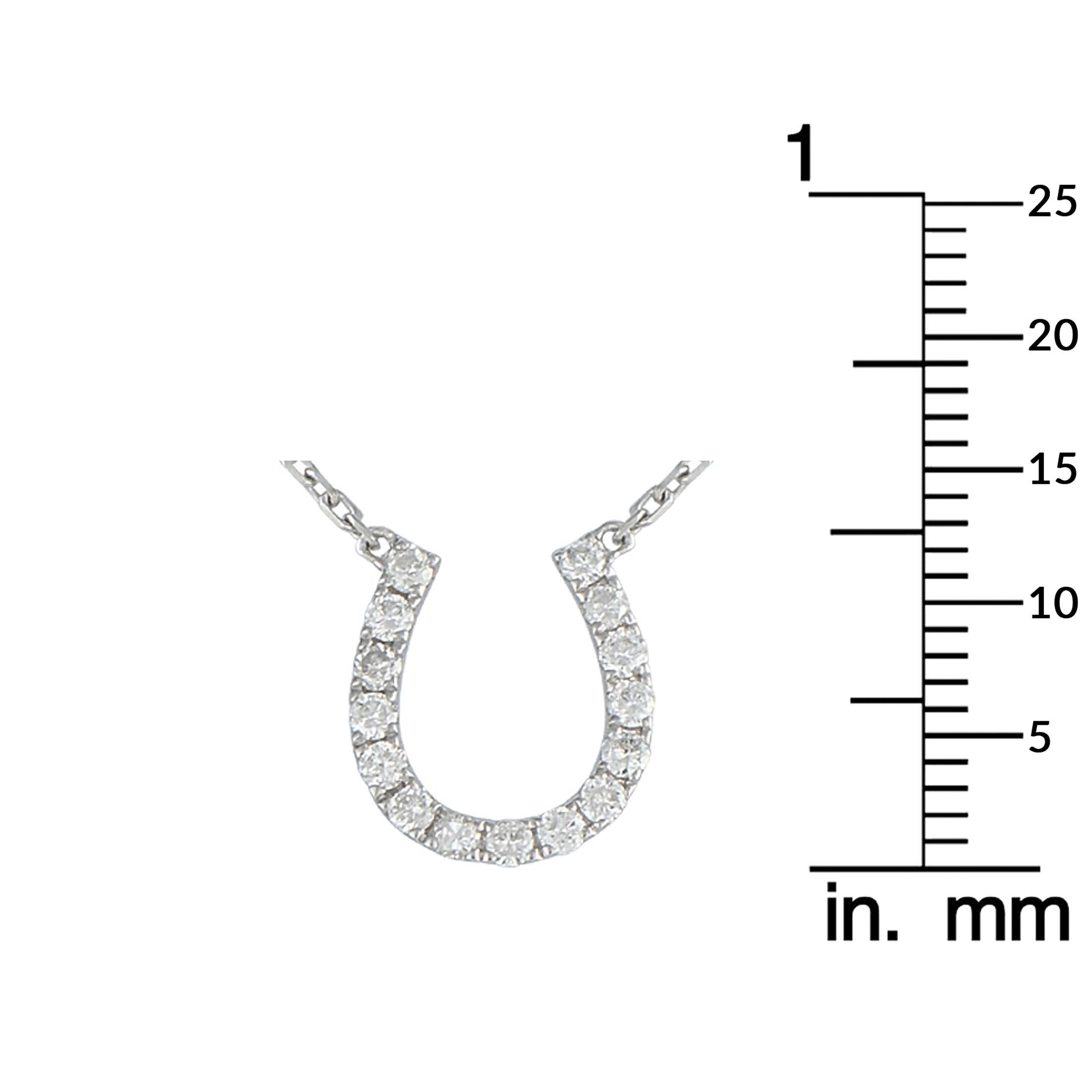 14K White Gold 0.30ct Diamond Horseshoe Necklace In New Condition For Sale In Southampton, PA