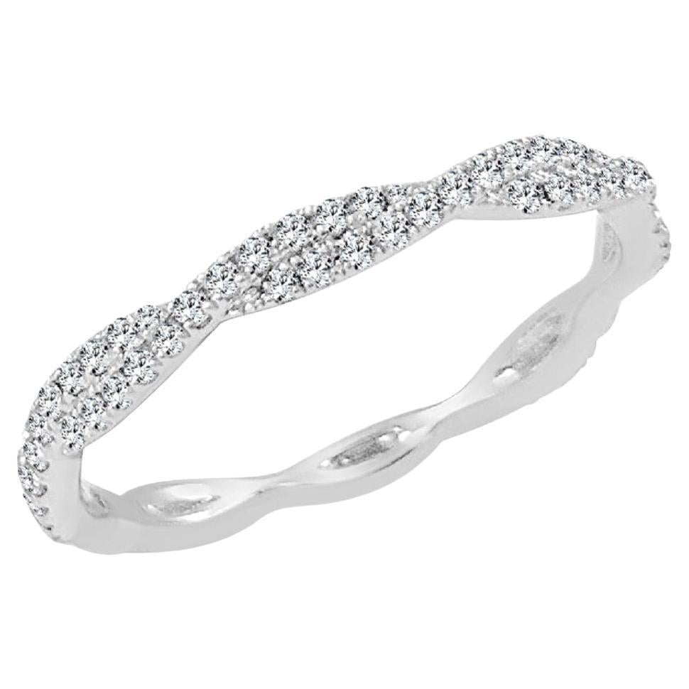 Bracelet torsadé en or blanc 14 carats avec diamants de 0,30 carat pour elle en vente