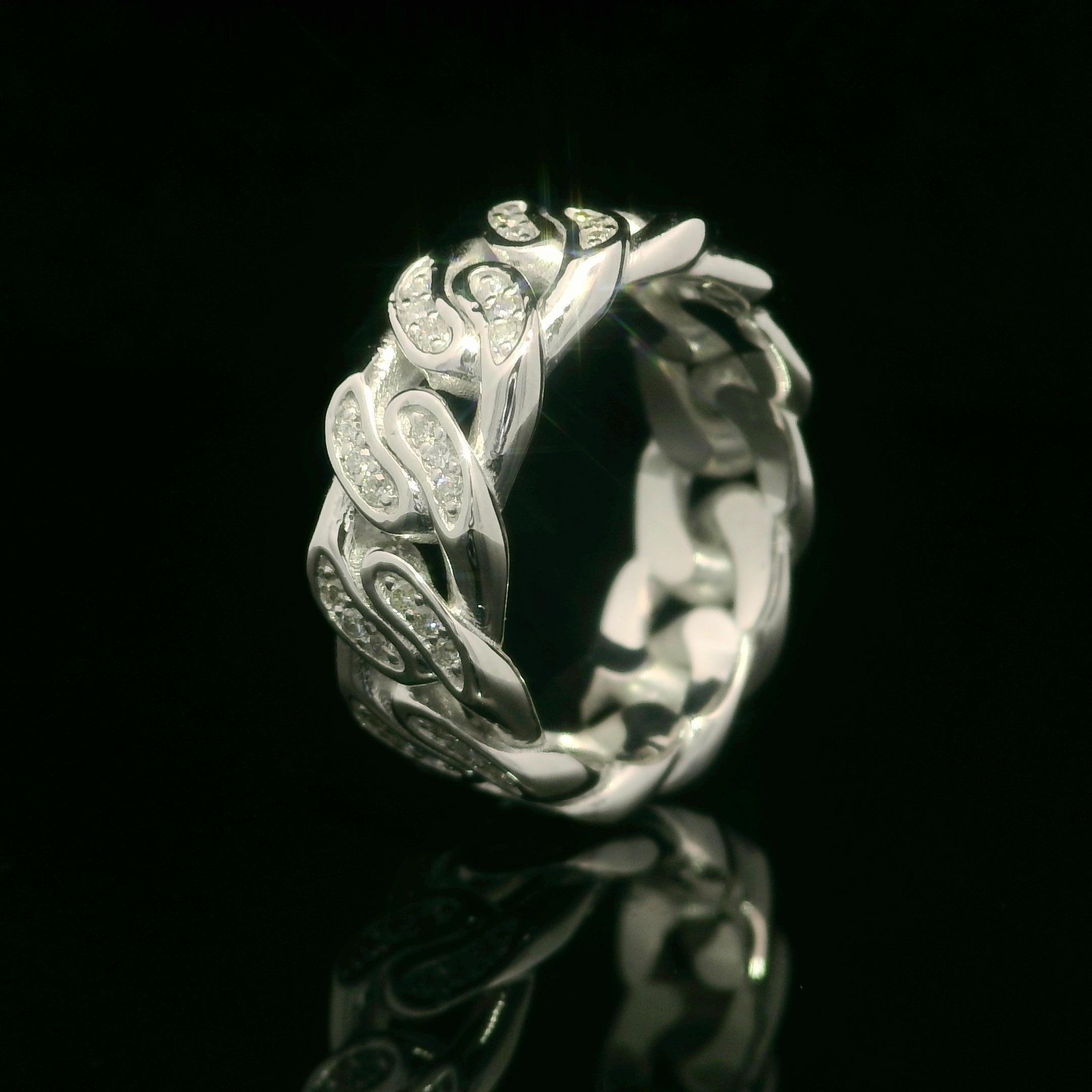 14k White Gold 0.36ctw Diamond Eternity Cuban Curb Link Band Ring Sz 6.5 In Excellent Condition For Sale In Montclair, NJ