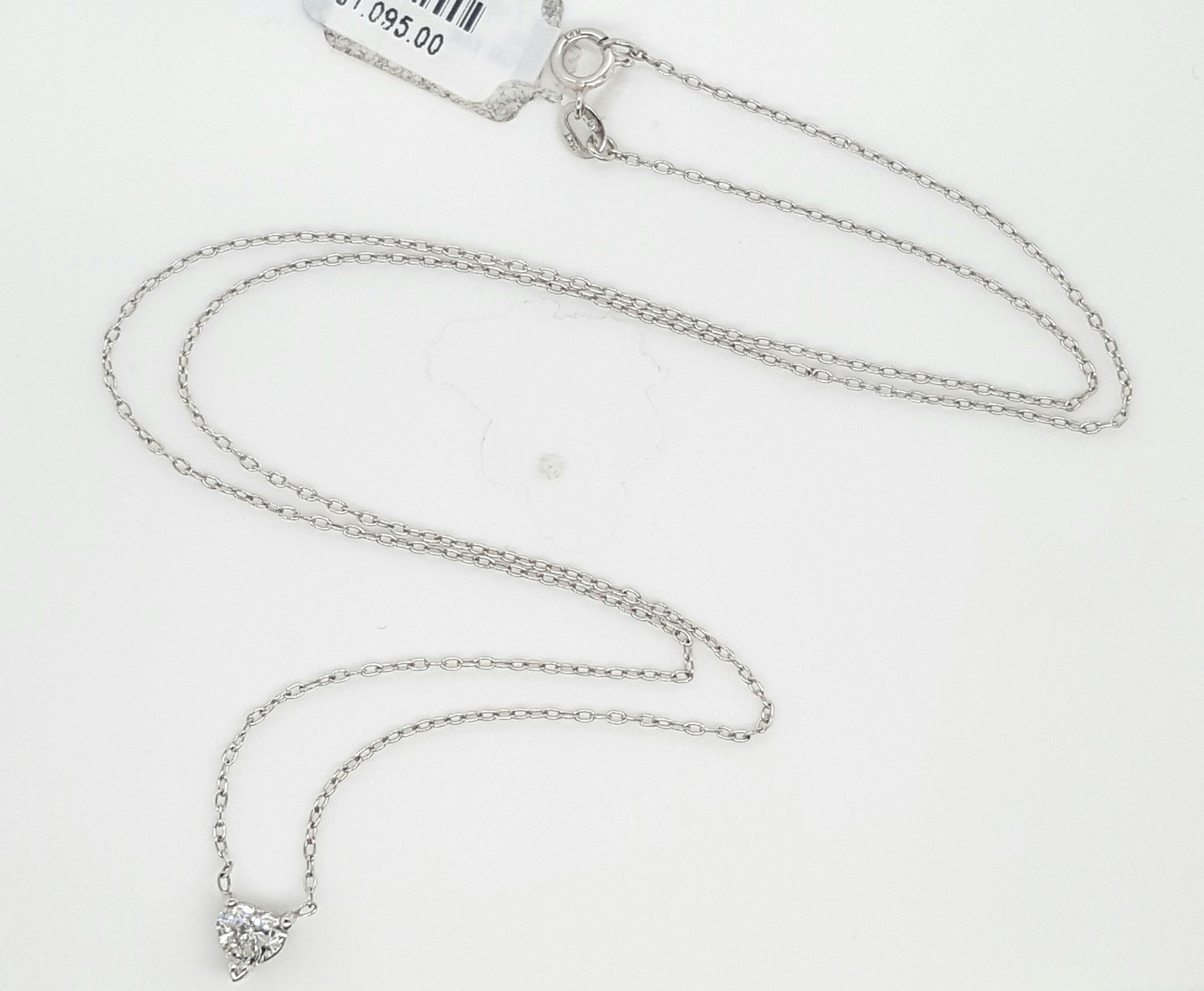 14 Karat White Gold 0.40 Carat Heart Cut Diamond Pendant Necklace In New Condition In Addison, TX