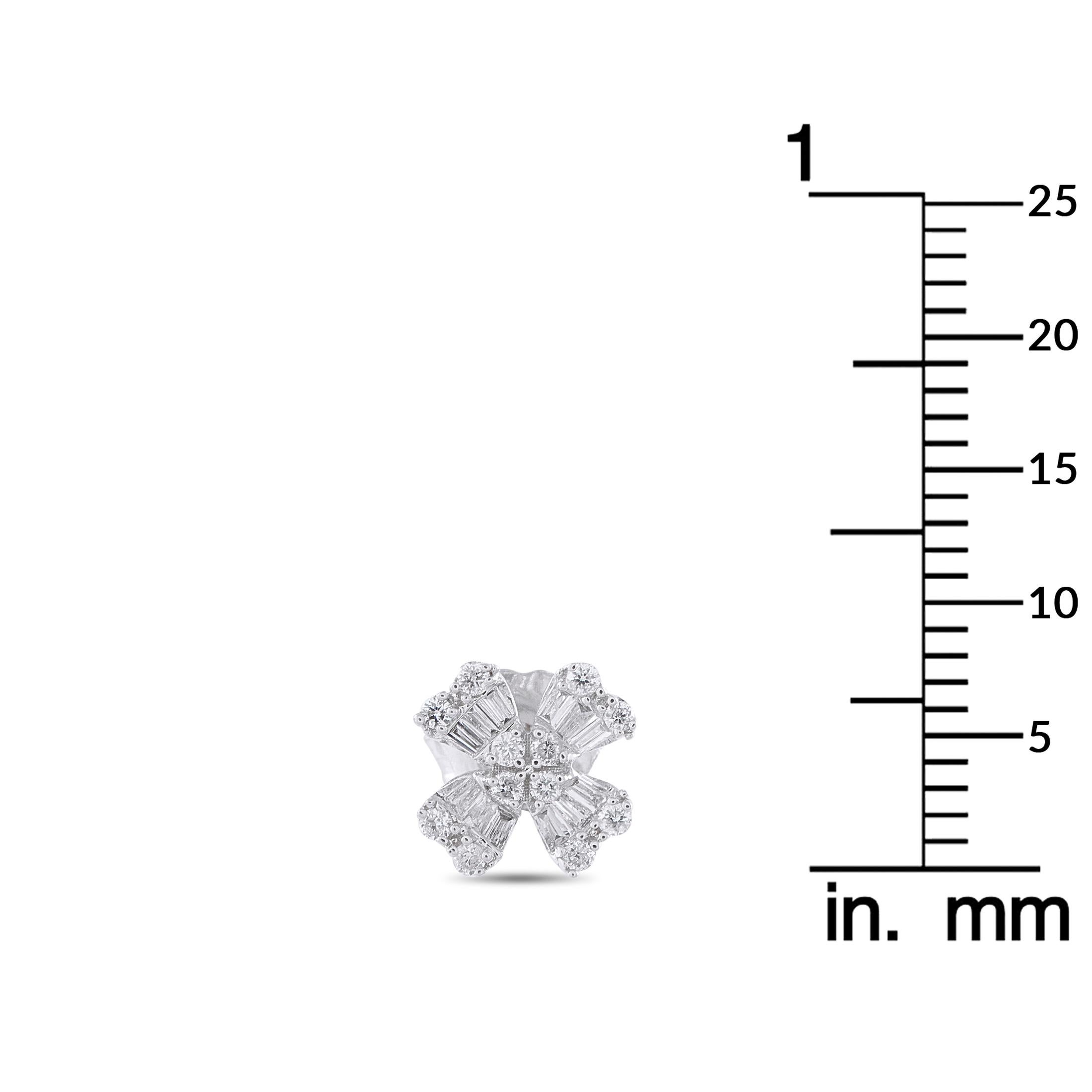 14K White Gold 0.40ct Diamond Four Petal Stud Earrings ER29991-W In New Condition For Sale In Southampton, PA