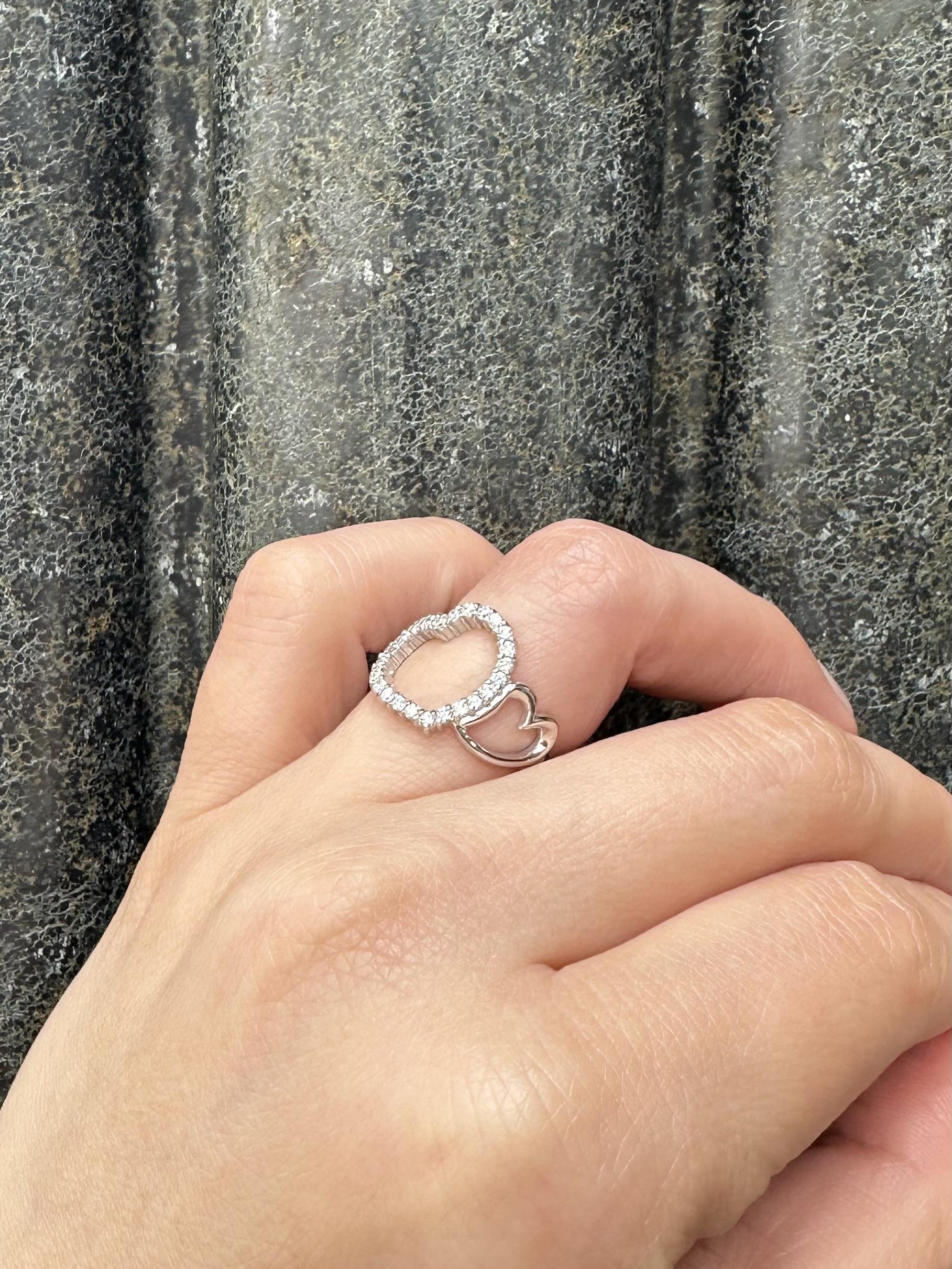 Bague en or blanc 14k 0.40ctw Diamond Wide Open Heart Band Taille 6 en vente 8