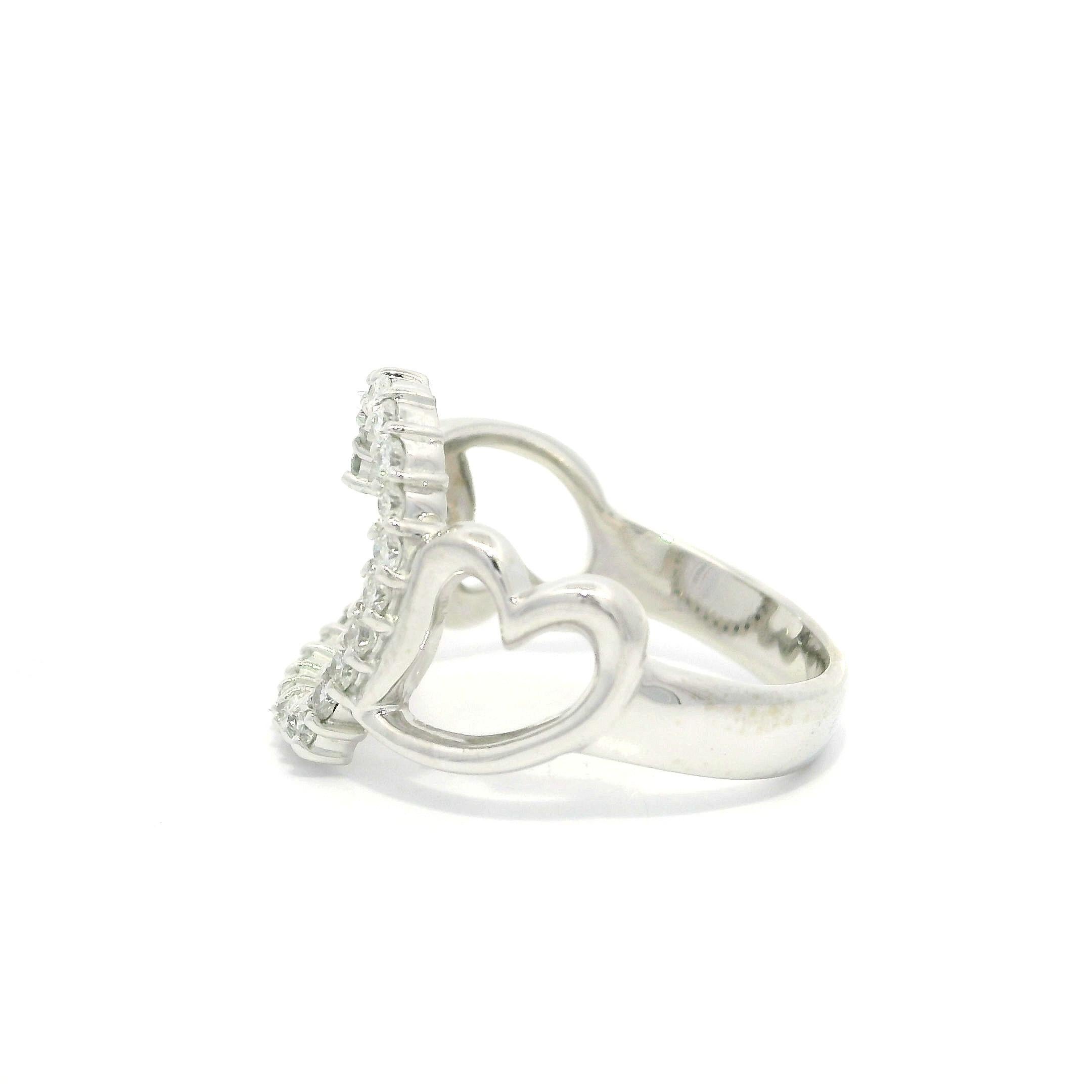 Bague en or blanc 14k 0.40ctw Diamond Wide Open Heart Band Taille 6 en vente 2