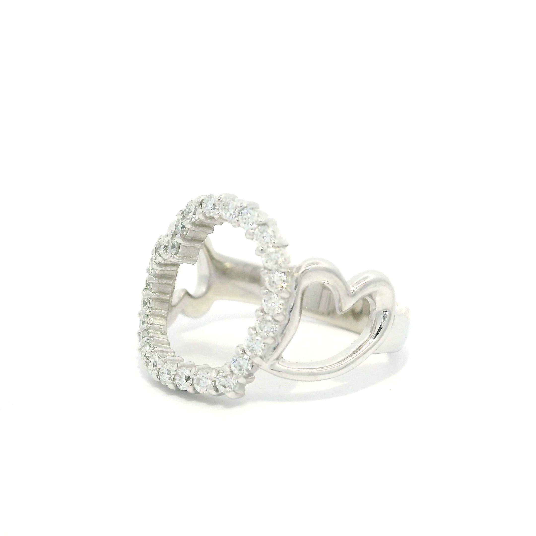 Bague en or blanc 14k 0.40ctw Diamond Wide Open Heart Band Taille 6 en vente 3