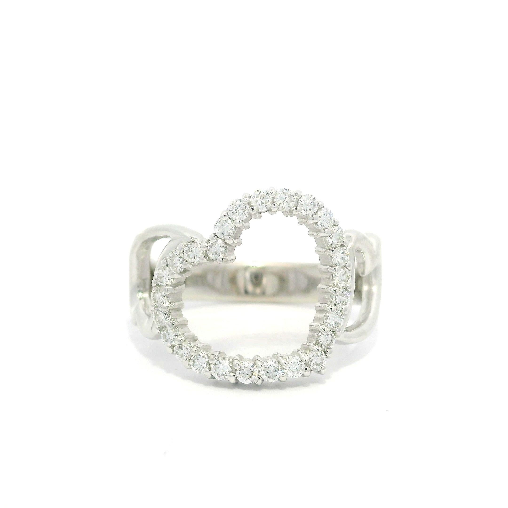 Bague en or blanc 14k 0.40ctw Diamond Wide Open Heart Band Taille 6 en vente 4