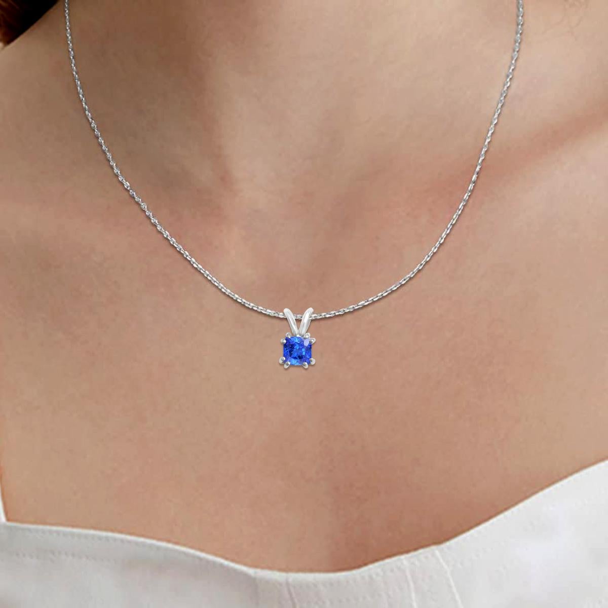14K White Gold 0.41cts Tanzanite Pendant, Style# P4PR100 Std./1 In New Condition For Sale In New York, NY