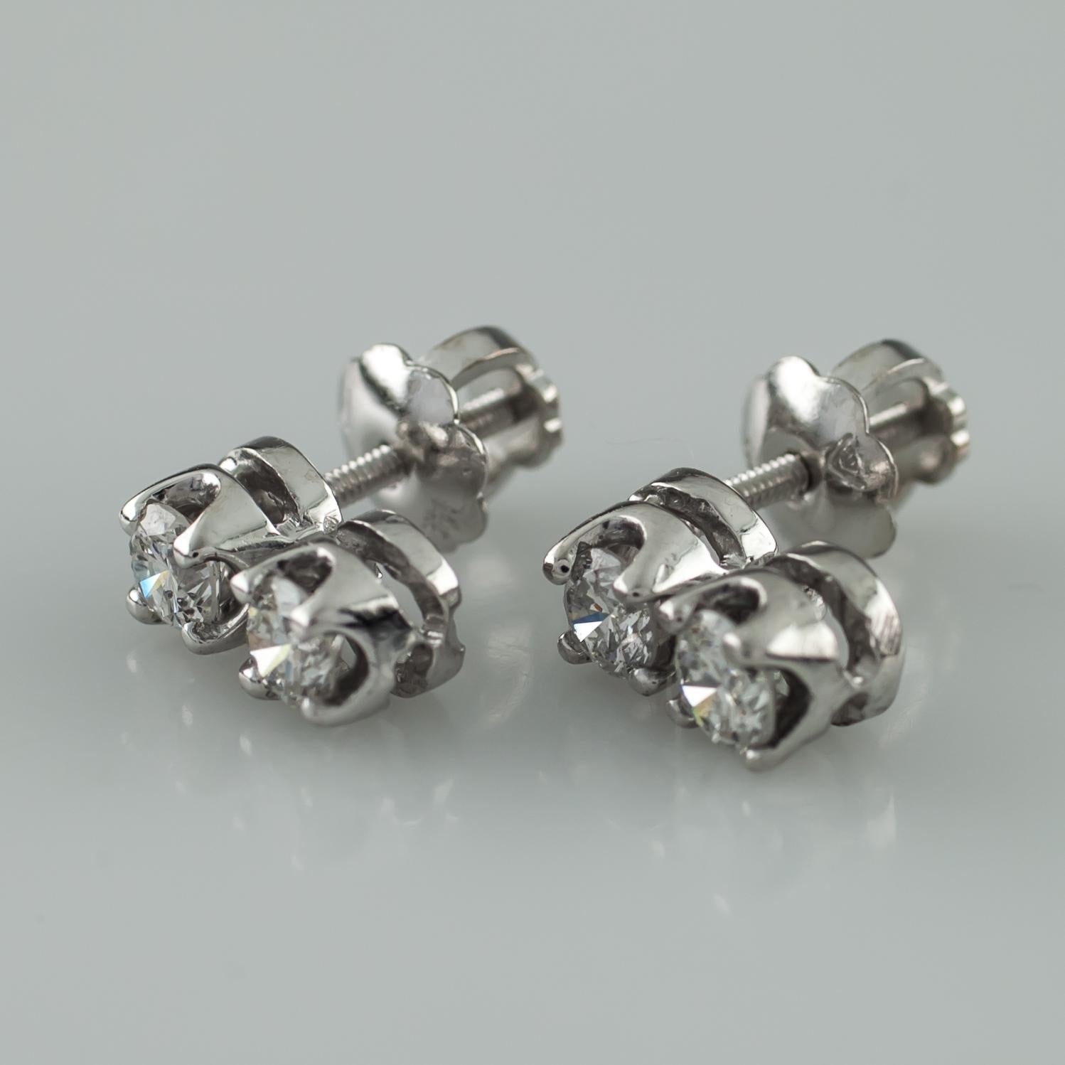 14k White Gold 0.48 Carat Diamond Double Stud Drop Earrings In Good Condition For Sale In Sherman Oaks, CA