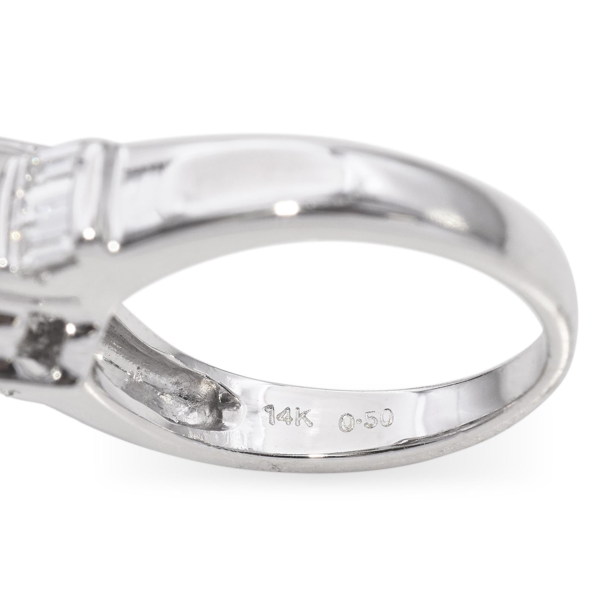 14K White Gold 0.50 TCW Diamond Cluster Engagement Ring Band For Sale 1