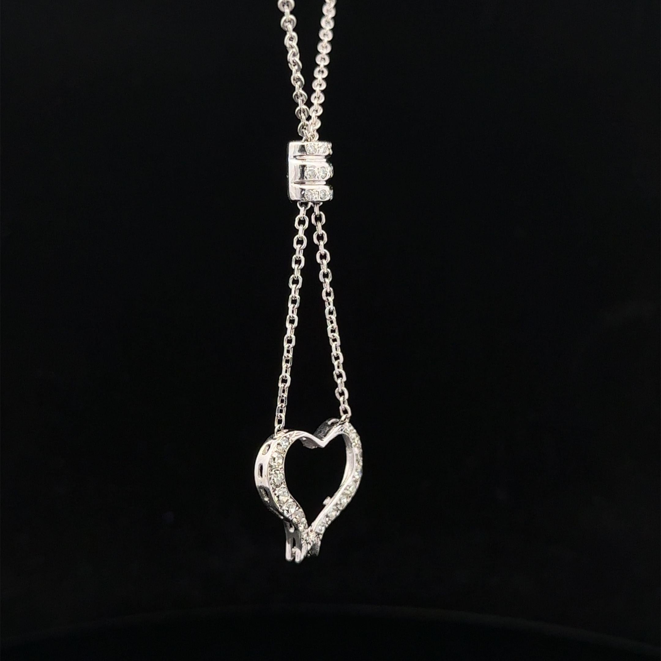 Collar de oro blanco de 14 quilates con colgante de corazón abierto y eslabón de cable y diamantes de 0,50 quilates en Excelente estado para la venta en Montclair, NJ