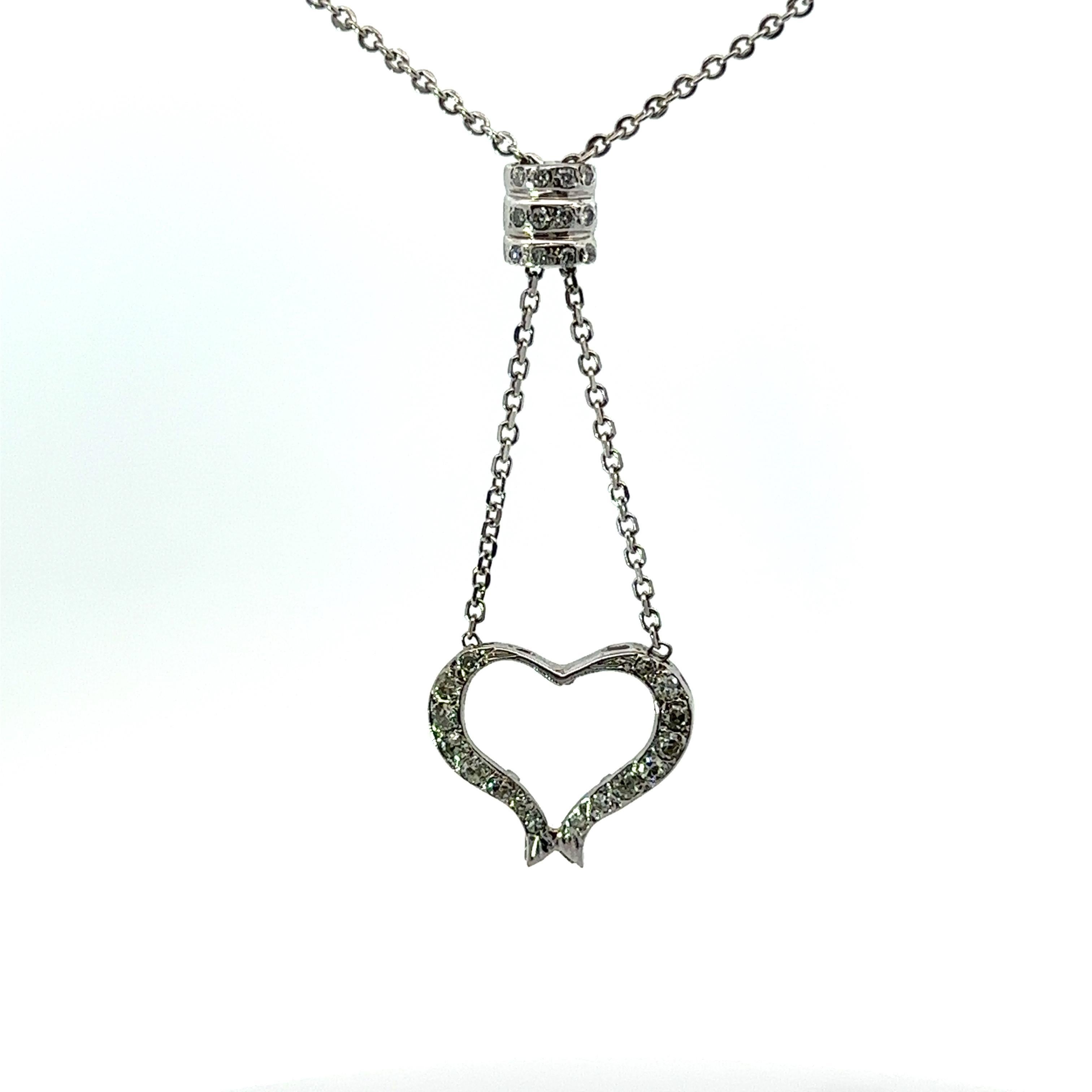 Collar de oro blanco de 14 quilates con colgante de corazón abierto y eslabón de cable y diamantes de 0,50 quilates en venta 4