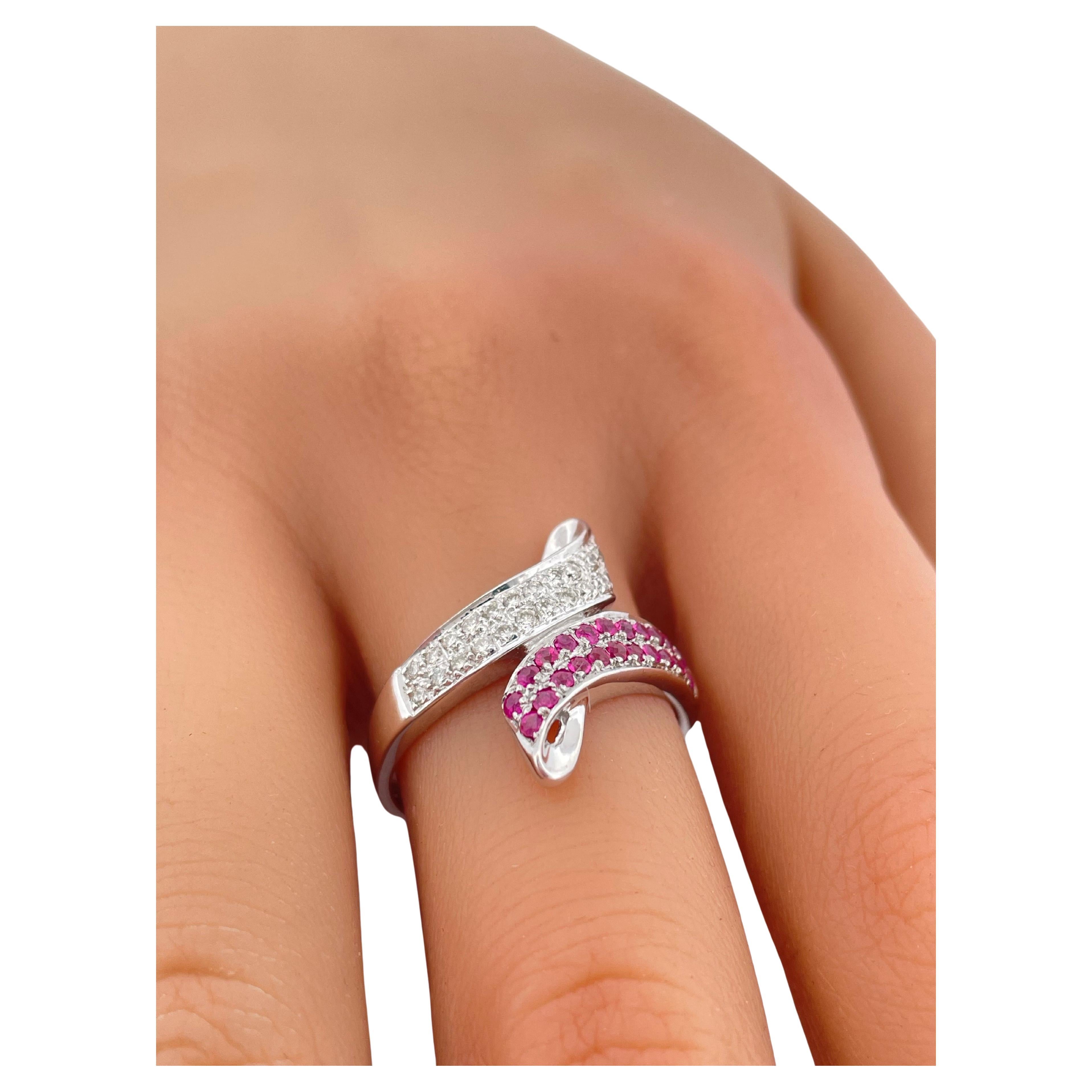 Anillo de oro blanco de 14 quilates con diamante H-I SI1 de 0,50 ctw y zafiro rosa en Bueno estado para la venta en Sewickley, PA