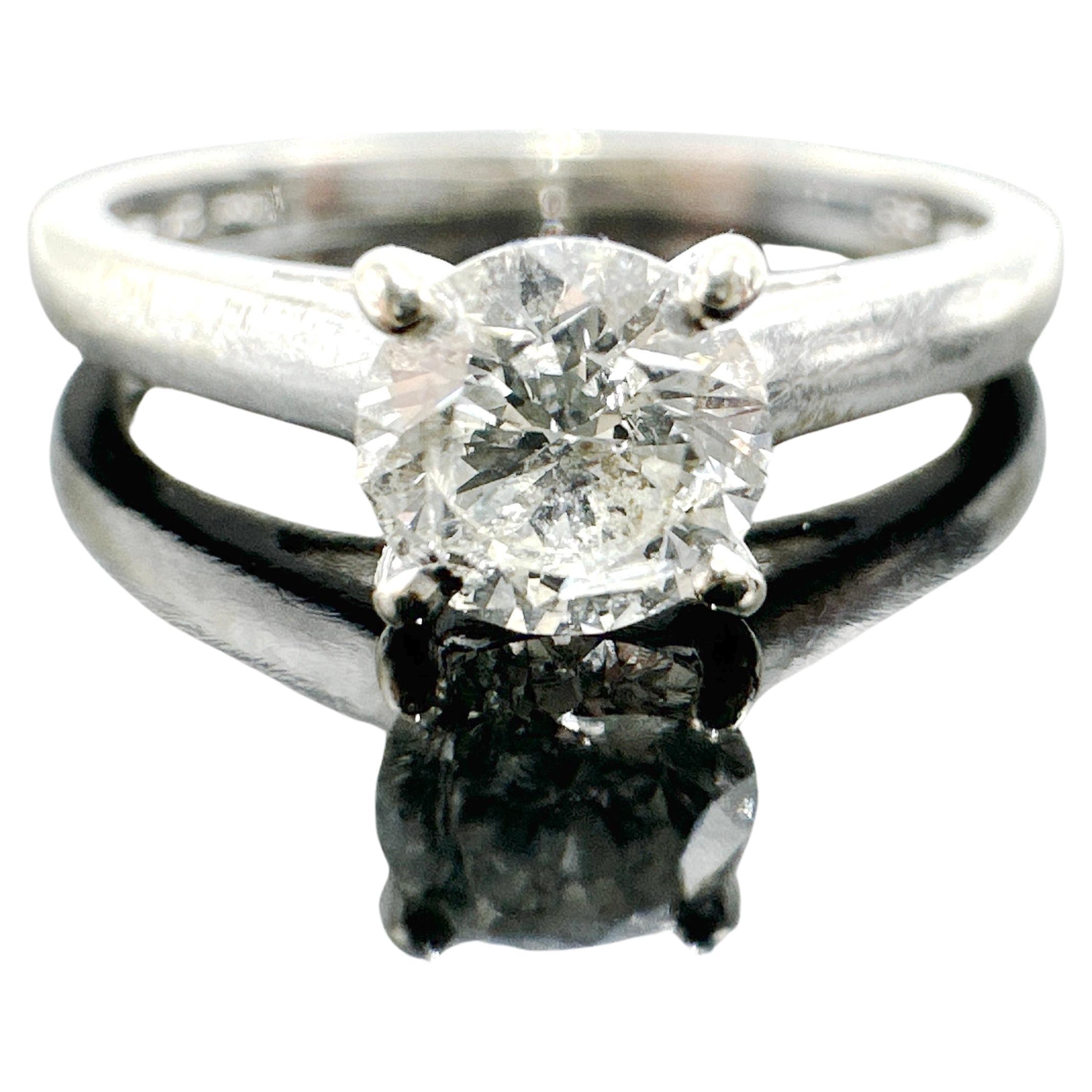14k White Gold 0.54ct Center Natural Diamond Engagement Ring 0.58TCW For Sale