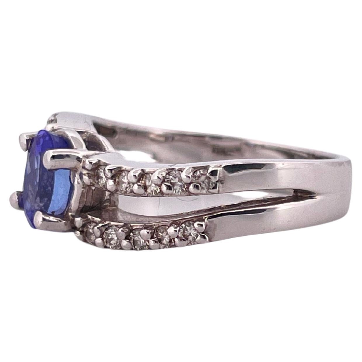 Anillo de oro blanco de 14 quilates con tanzanita de 0,60 quilates y diamante H-I SI1 de 0,40 quilates en Bueno estado para la venta en Sewickley, PA