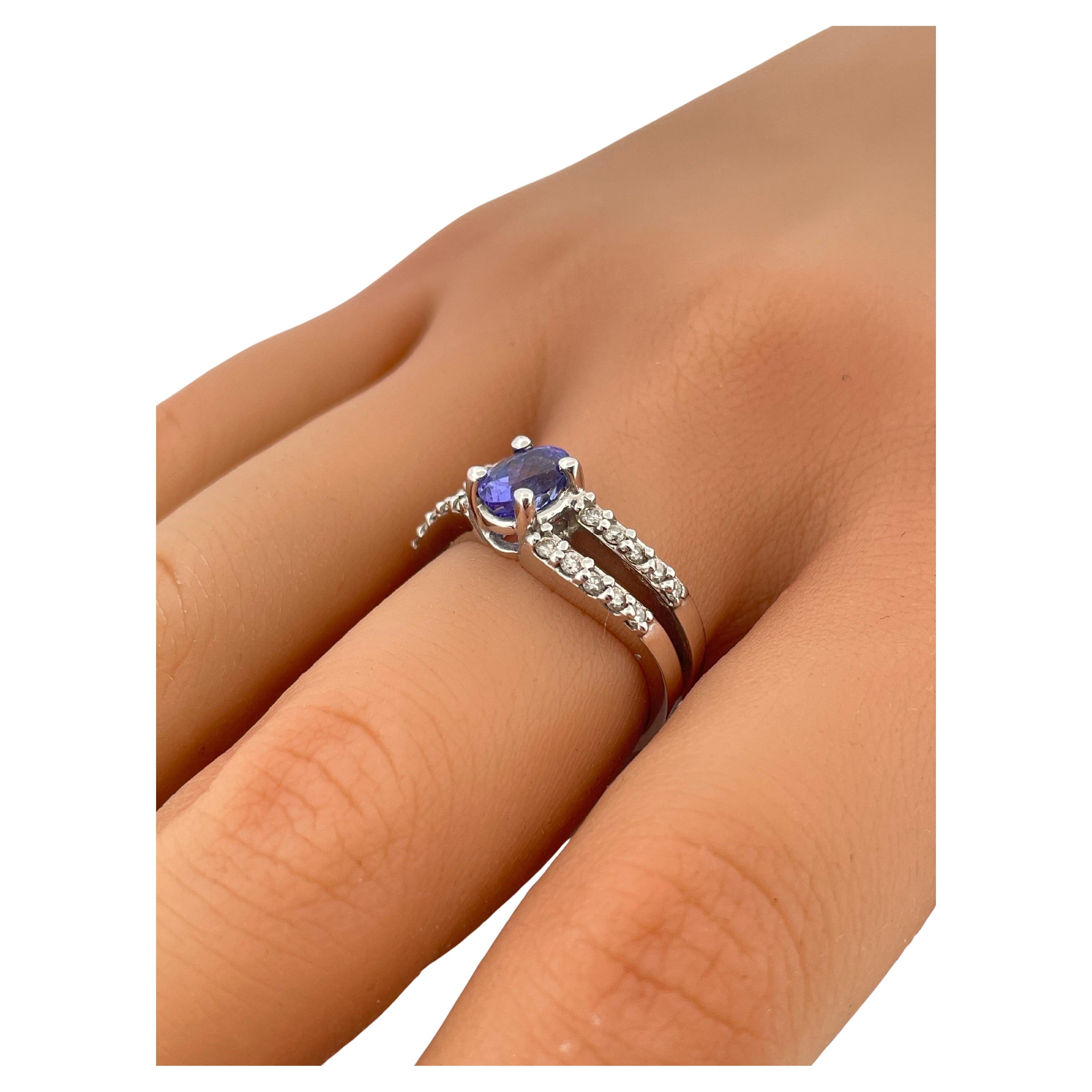 Anillo de oro blanco de 14 quilates con tanzanita de 0,60 quilates y diamante H-I SI1 de 0,40 quilates en venta 2