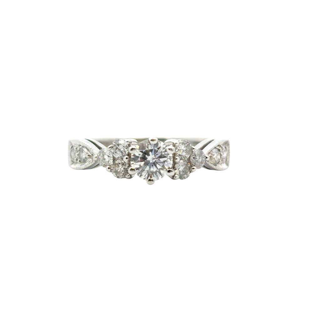 Bague de fiançailles en or blanc 14k 0,68ctw diamant rond brillant en vente 3