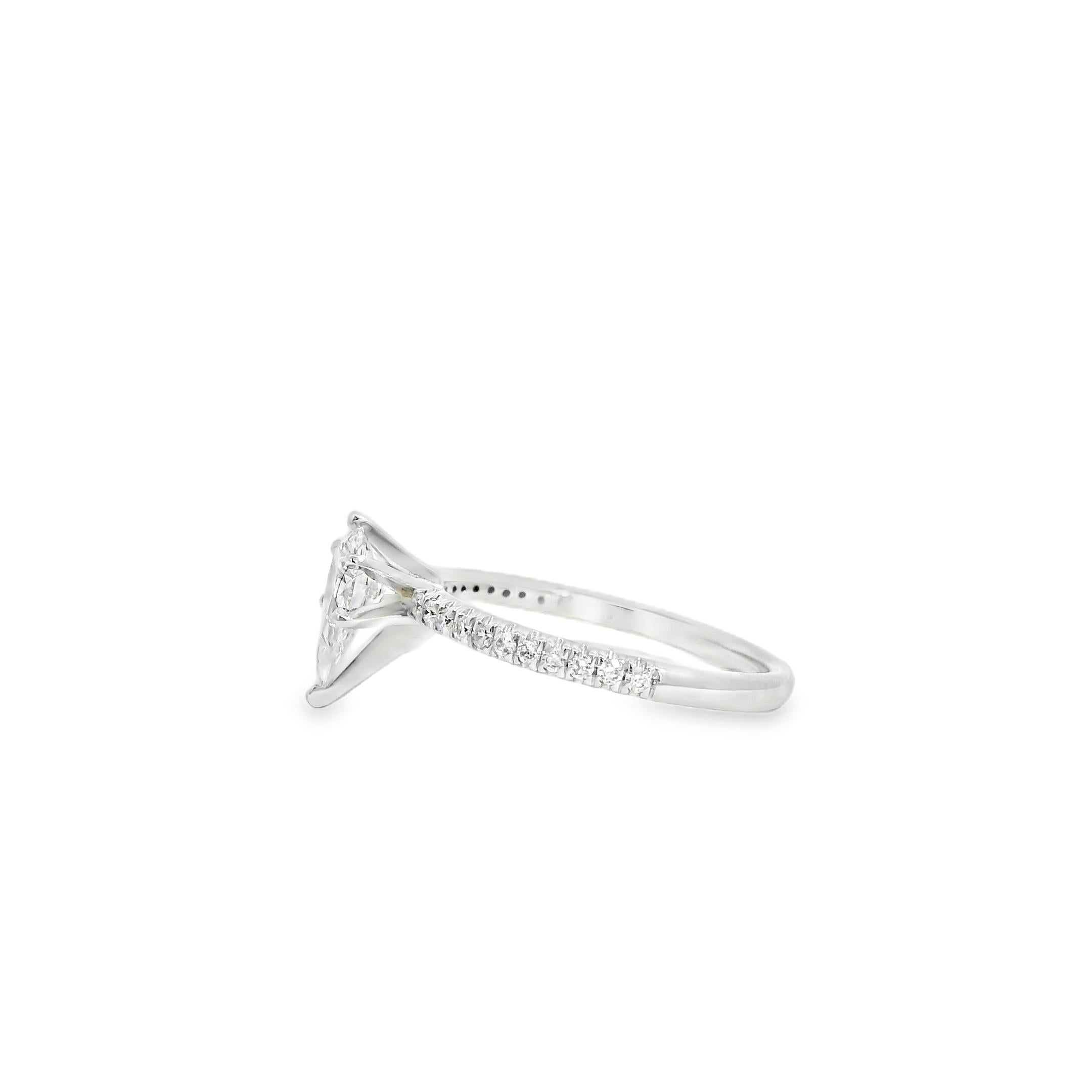 Donna Anello di fidanzamento in oro bianco 14k con diamante certificato GIA da 0,70 carati in vendita