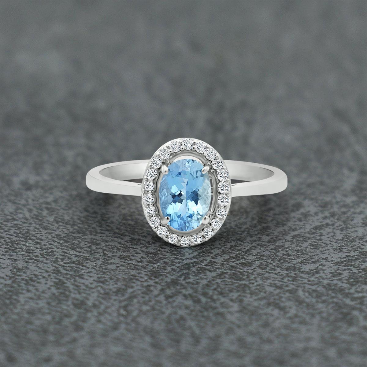 14K White Gold 0.70cts Aquamarine And Diamond Ring. Style# TS1310AQR 22028/10 In New Condition For Sale In New York, NY