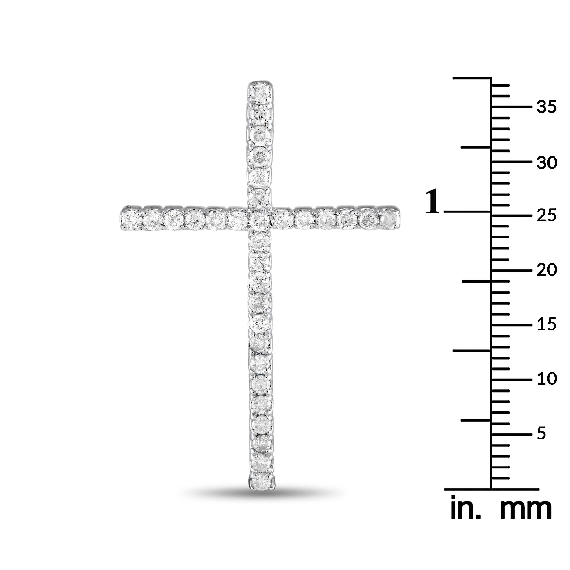 Taille ronde Pendentif croix en or blanc 14 carats avec diamants 0,75 carat en vente