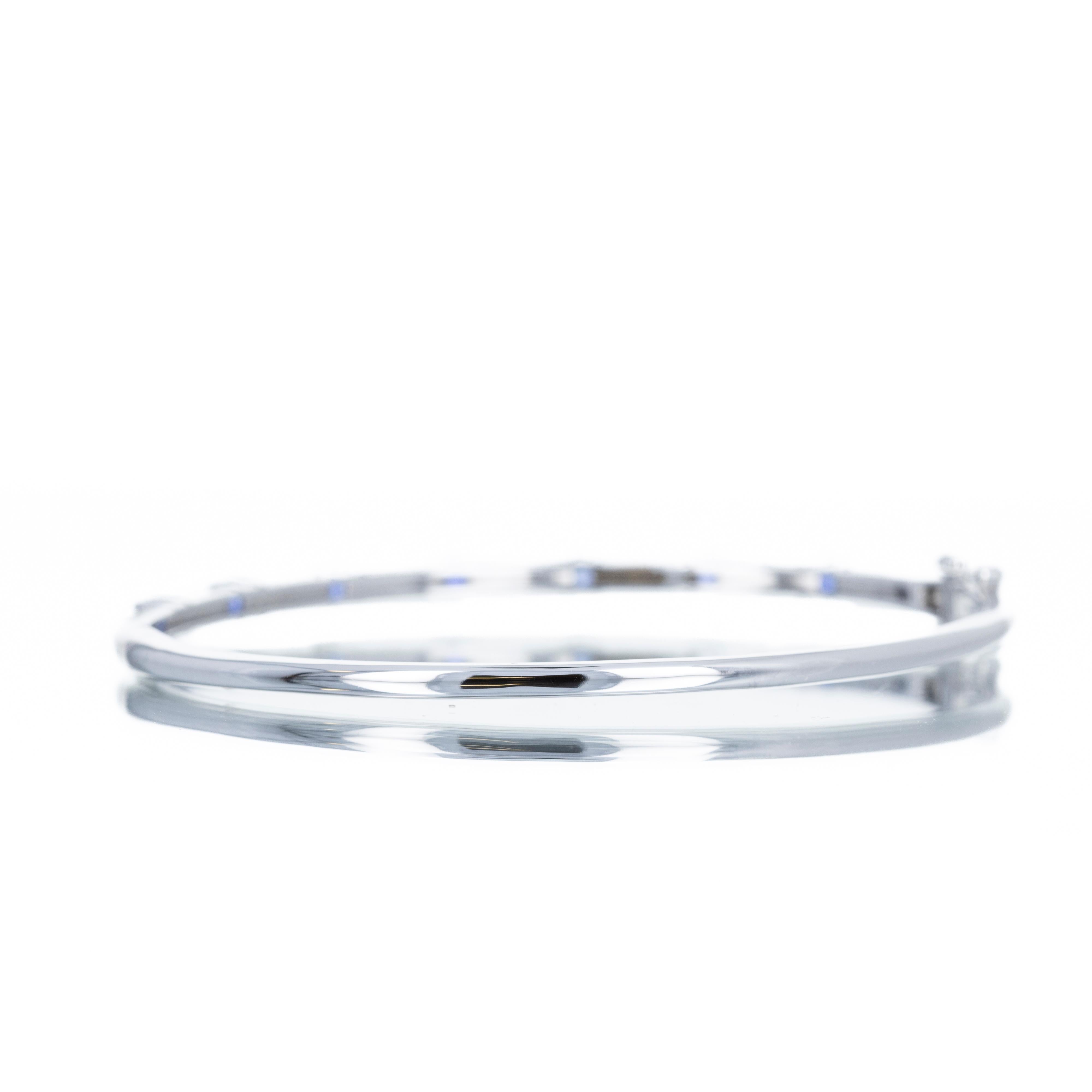 Donna Bracciale Station in oro bianco 14K con zaffiro e diamante da 0,76 carati in vendita