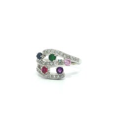 Anillo de oro blanco de 14k con piedras preciosas multicolores y diamantes, con un total de 0,85 ct, con la piedra del mes de nacimiento