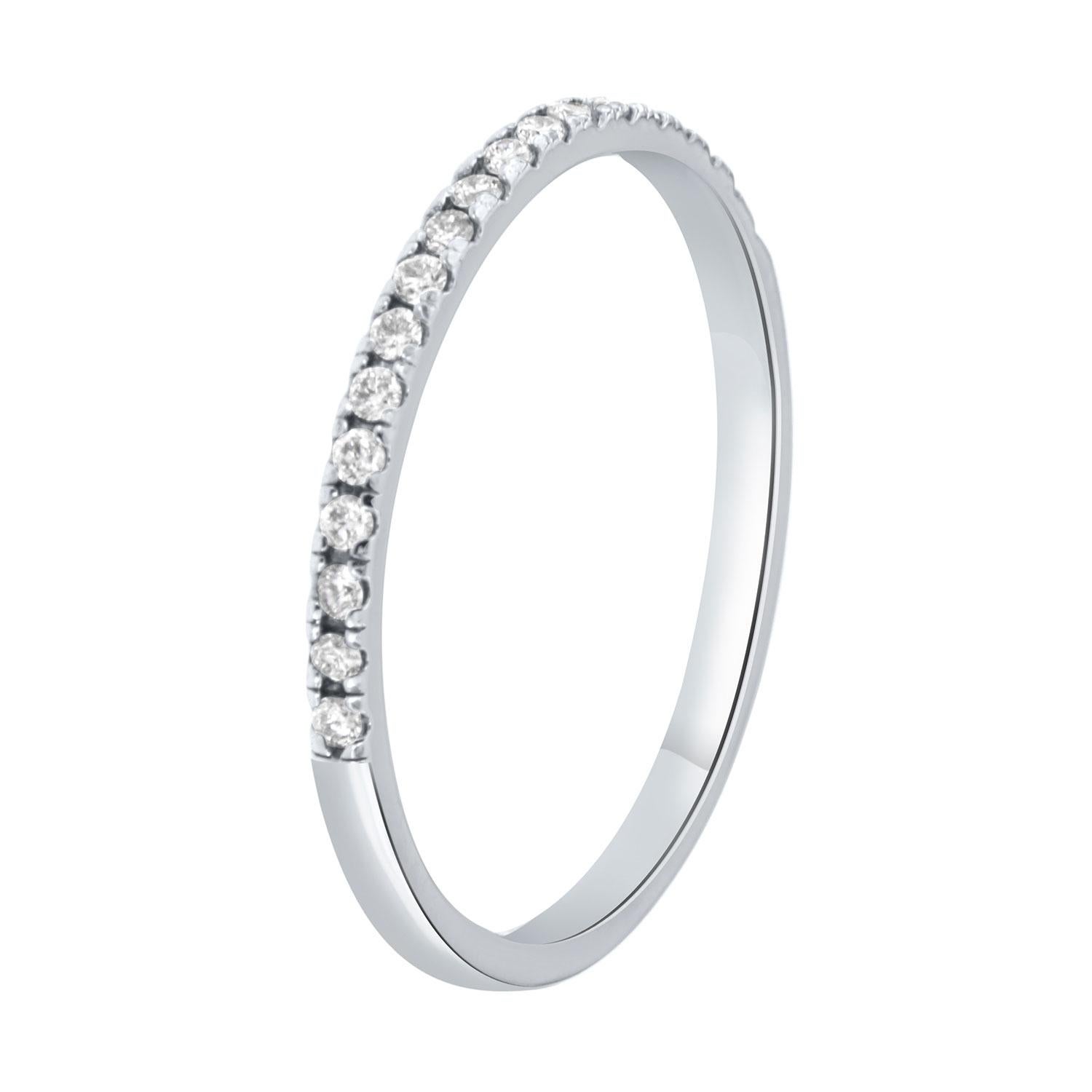 Ring aus 14 Karat Weißgold mit 0,86 Karat weißem Saphir und länglichem Strahlen Halo im Angebot 4