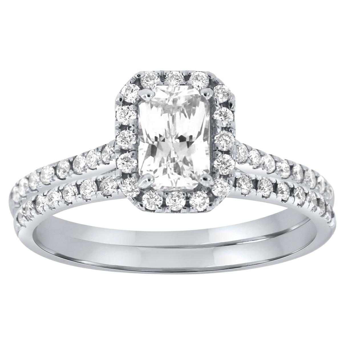 14K White Gold 0.86 Carat White Sapphire Elongated Radiant Halo Diamond Ring Set For Sale