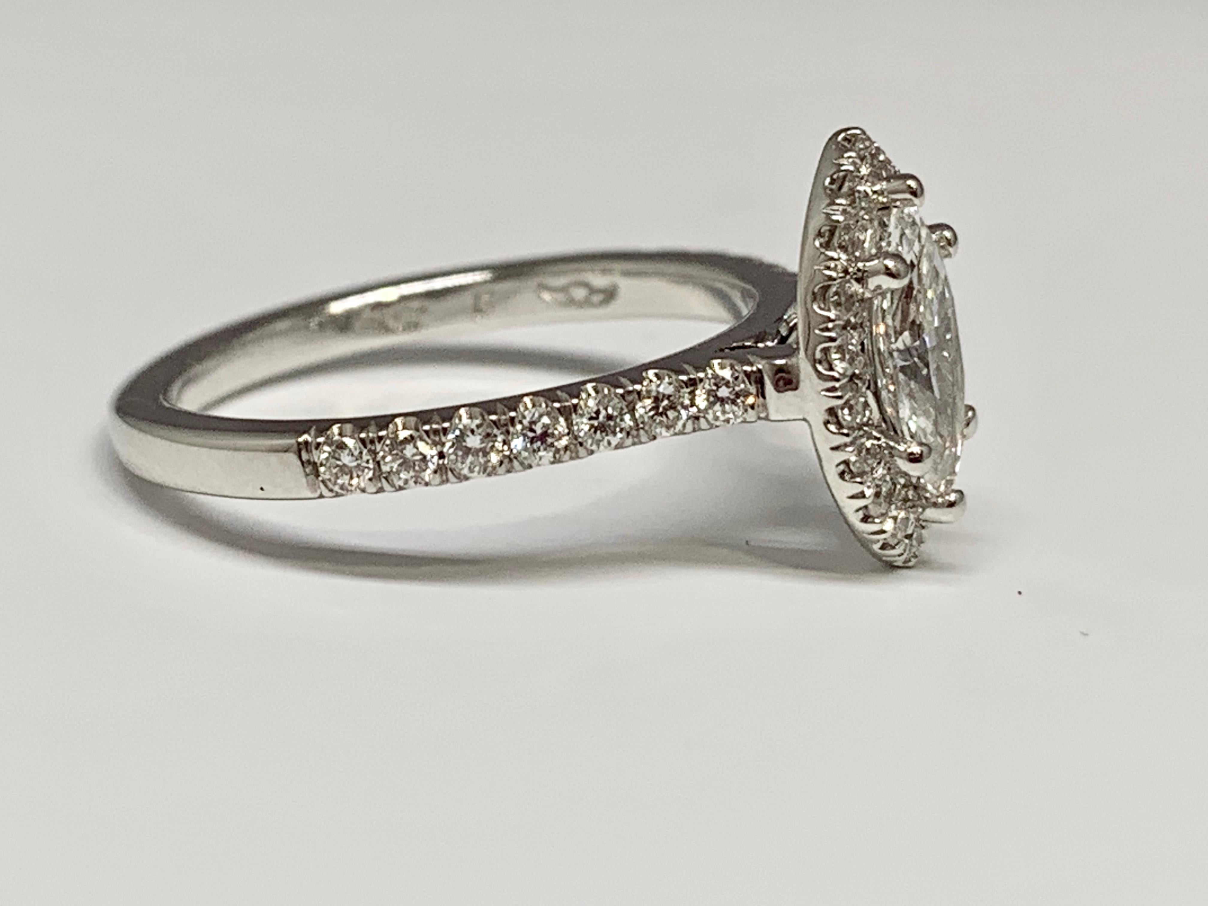 Retro 14 Karat White Gold 0.88 Carat Total Weight Marquise Diamond Engagement Ring