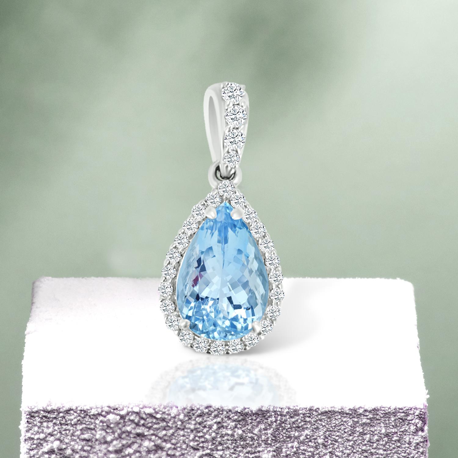 Modern 14k White Gold 0.92cts Aquamarine and Diamond Pendant, Style#TS1234AQP 22053/4 For Sale