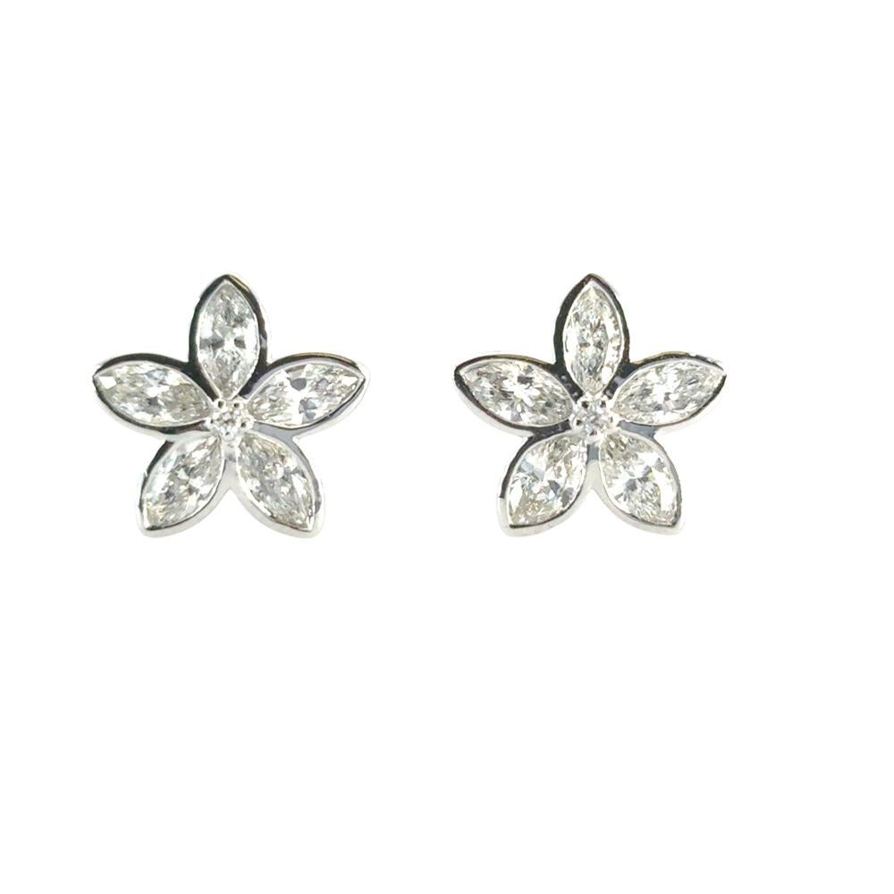 Orecchini con perno a forma di fiore in oro bianco 14k con diamante da 0,96 carati

Questi splendidi orecchini con fiore di diamante sono in ottime condizioni e sono pronti per essere spediti!

Design/One: Fiore di diamante
Tipo: Orecchini a