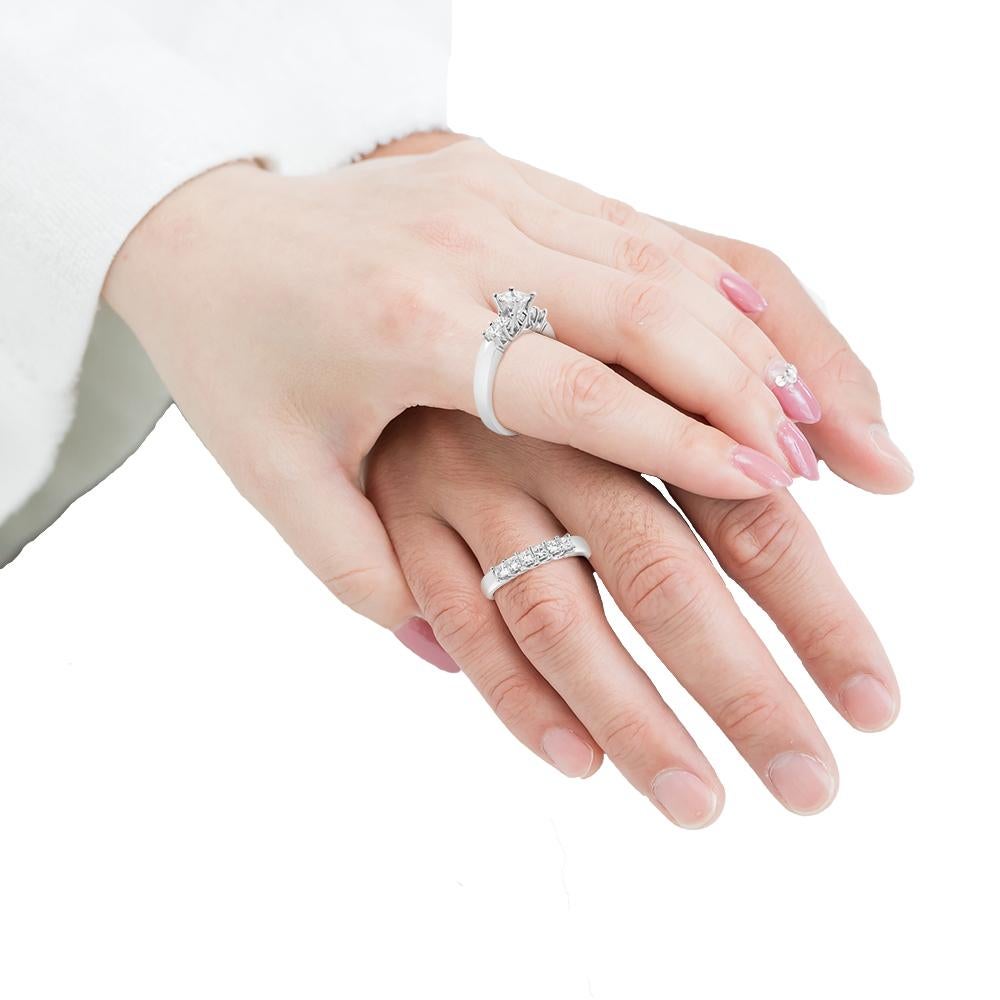 Contemporary 14K White Gold 1 1/2 Carat 5 Stone Princess Diamond Engagement Wedding Ring Set For Sale
